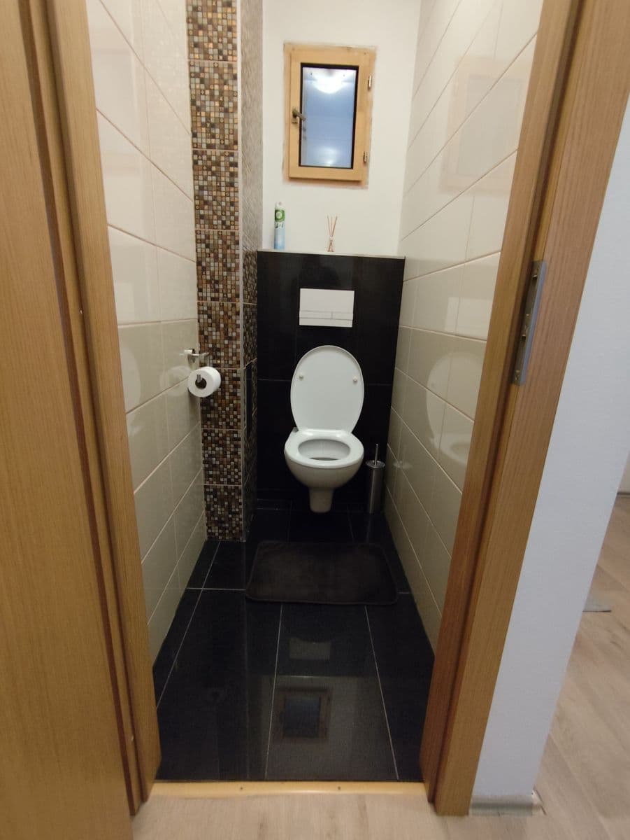 Prenájom bytu 2-izbový 41 m², Stupkova, Praha, Praha Prenájom bytu 2-izbový 41 m², Stupkova, Praha, Praha