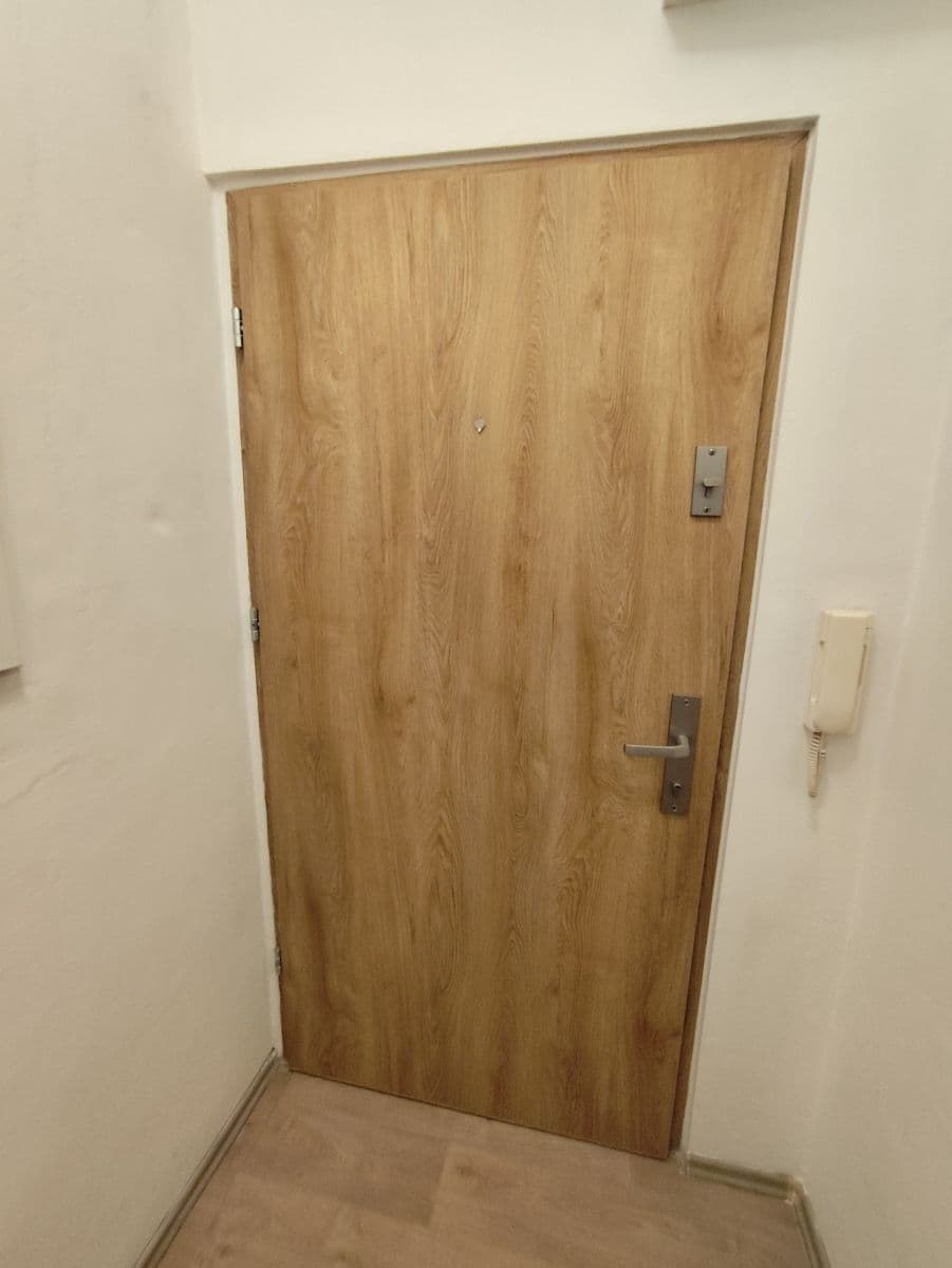 Prenájom bytu 2-izbový 41 m², Stupkova, Praha, Praha Prenájom bytu 2-izbový 41 m², Stupkova, Praha, Praha