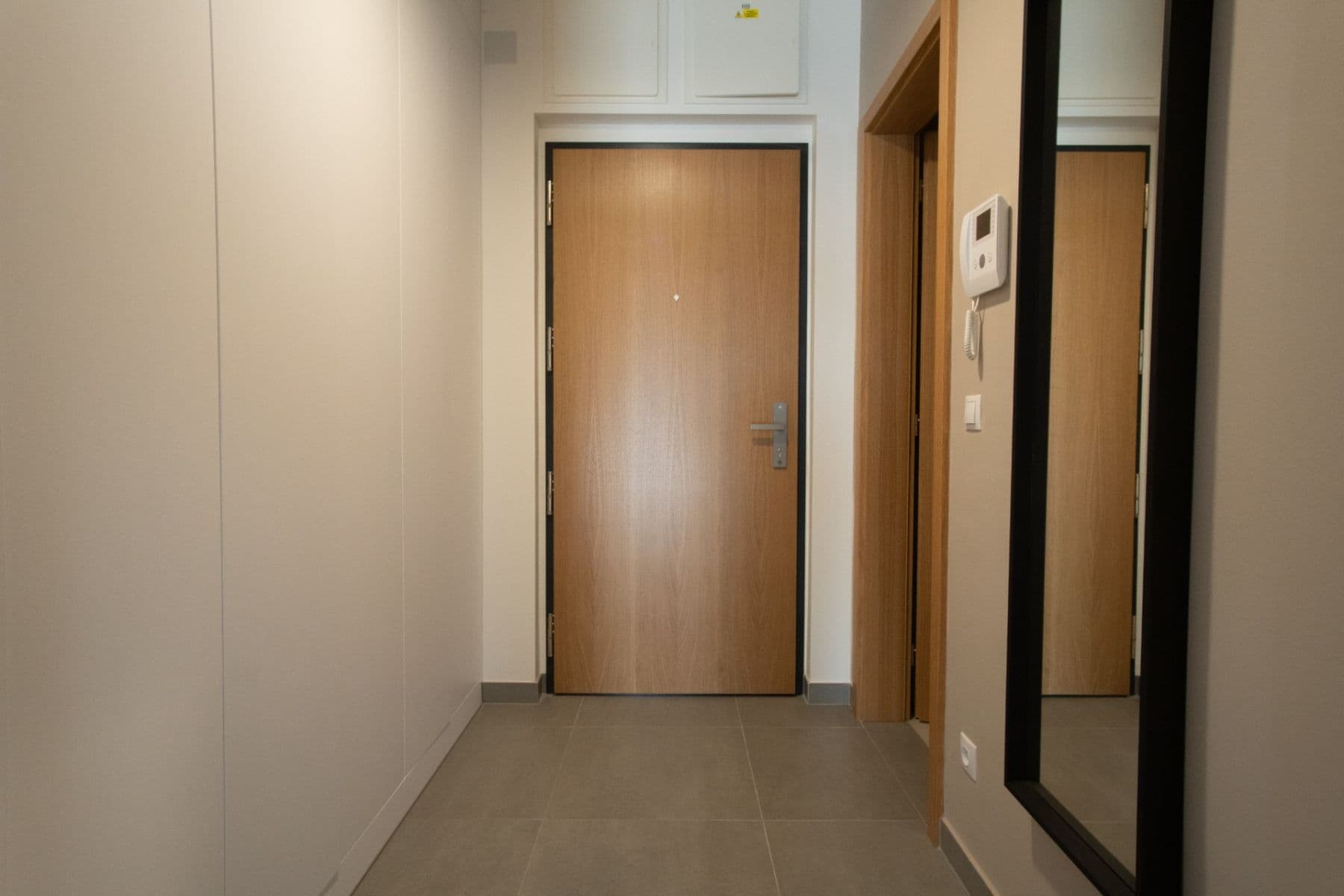 Prenájom bytu 1-izbový 42 m², Argentinská, Praha, Praha Prenájom bytu 1-izbový 42 m², Argentinská, Praha, Praha