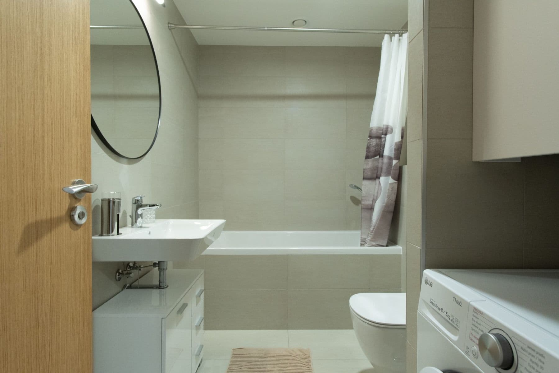 Prenájom bytu 1-izbový 42 m², Argentinská, Praha, Praha Prenájom bytu 1-izbový 42 m², Argentinská, Praha, Praha