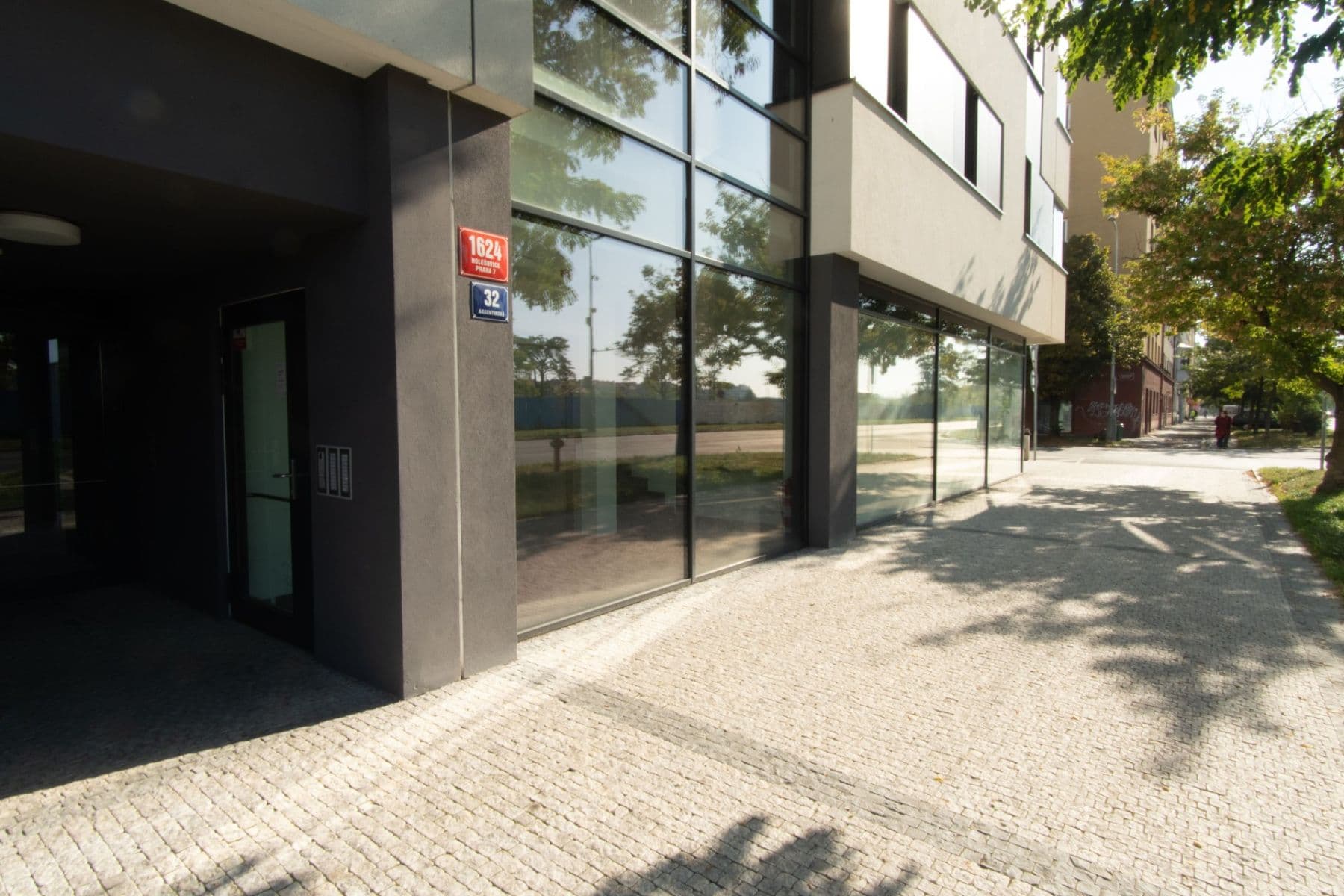 Prenájom bytu 1-izbový 42 m², Argentinská, Praha, Praha Prenájom bytu 1-izbový 42 m², Argentinská, Praha, Praha