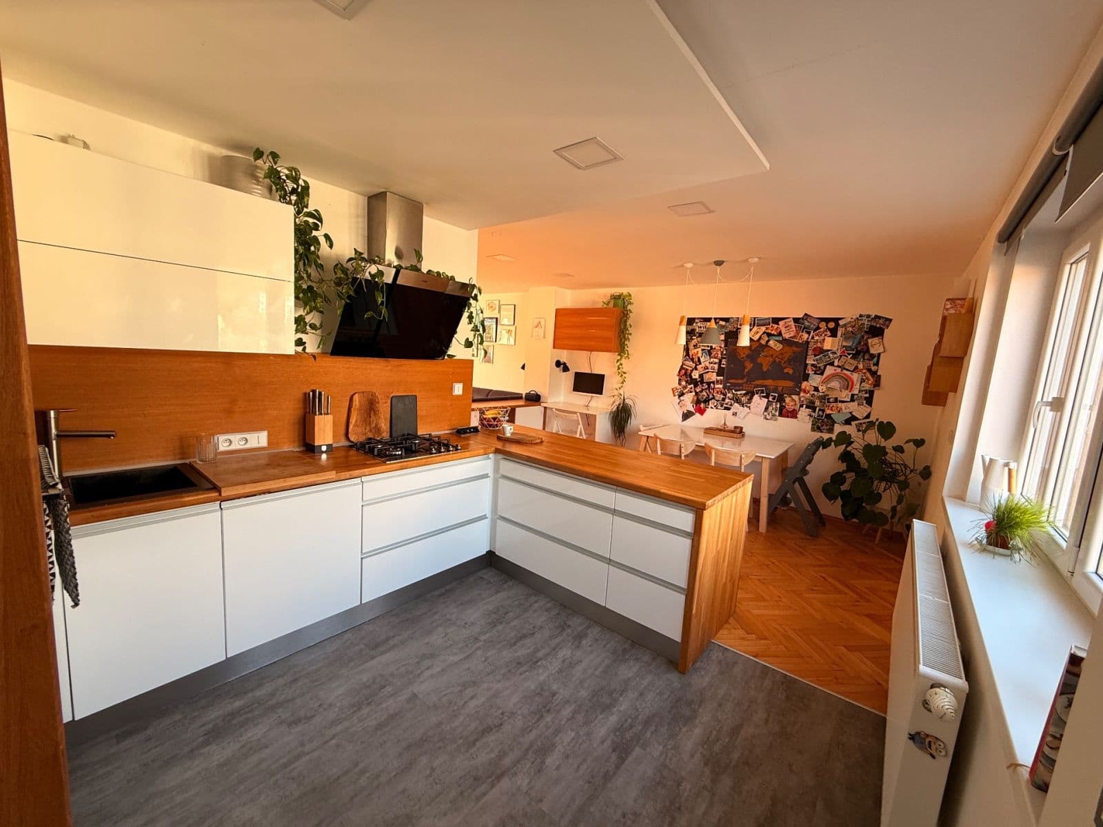 Predaj bytu 3-izbový 88 m², Masarykova, Ústí nad Labem, Ústecký kraj Predaj bytu 3-izbový 88 m², Masarykova, Ústí nad Labem, Ústecký kraj