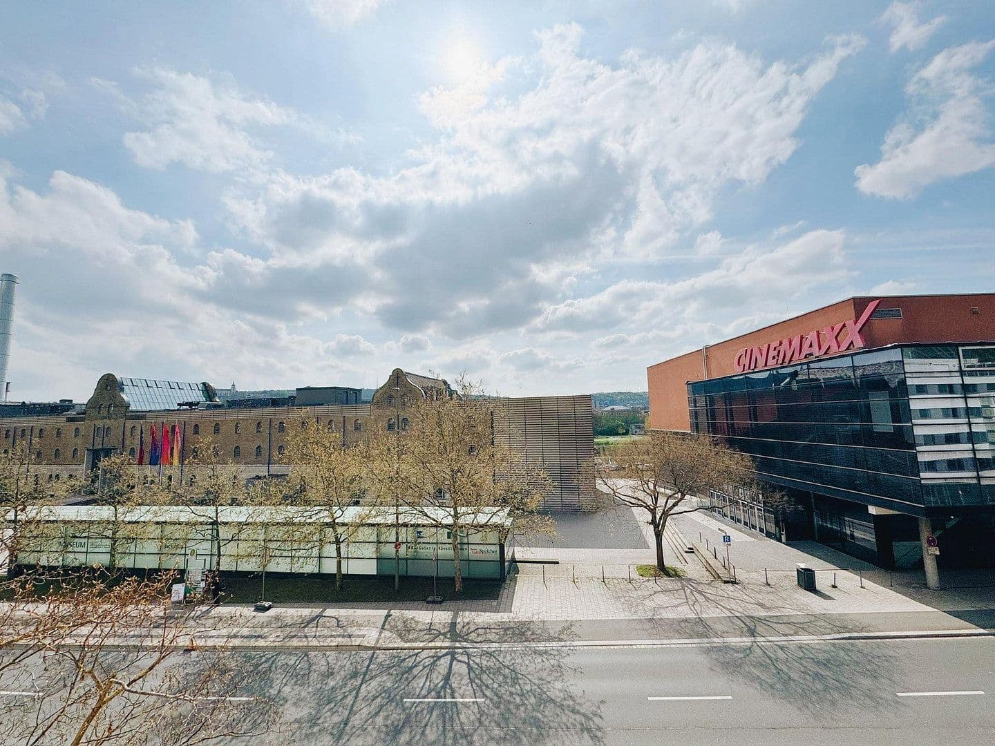 Prenájom bytu 5-izbový 139 m², Veitshöchheimerstraße 16, Würzburg, Bavorsko Prenájom bytu 5-izbový 139 m², Veitshöchheimerstraße 16, Würzburg, Bavorsko