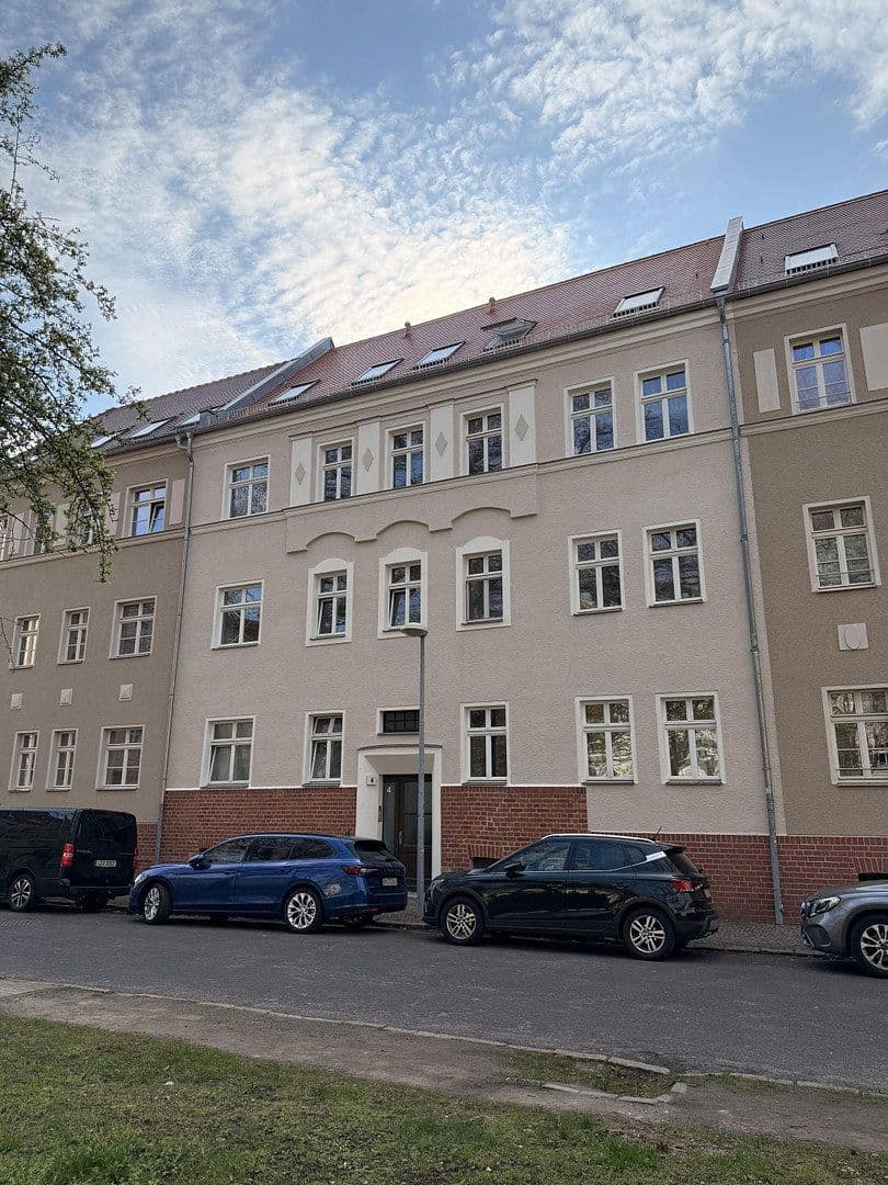 Prenájom bytu 3-izbový 75 m², Klingerplatz 4, Leipzig, Sasko Prenájom bytu 3-izbový 75 m², Klingerplatz 4, Leipzig, Sasko
