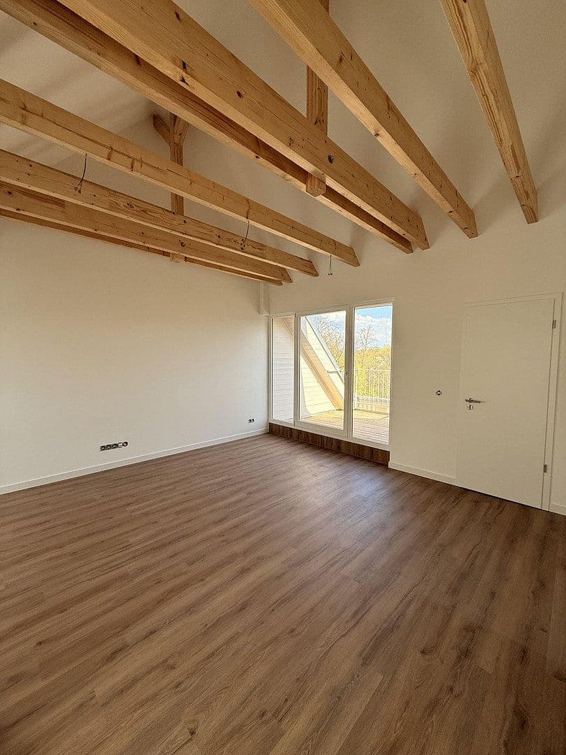 Prenájom bytu 3-izbový 75 m², Klingerplatz 4, Leipzig, Sasko Prenájom bytu 3-izbový 75 m², Klingerplatz 4, Leipzig, Sasko