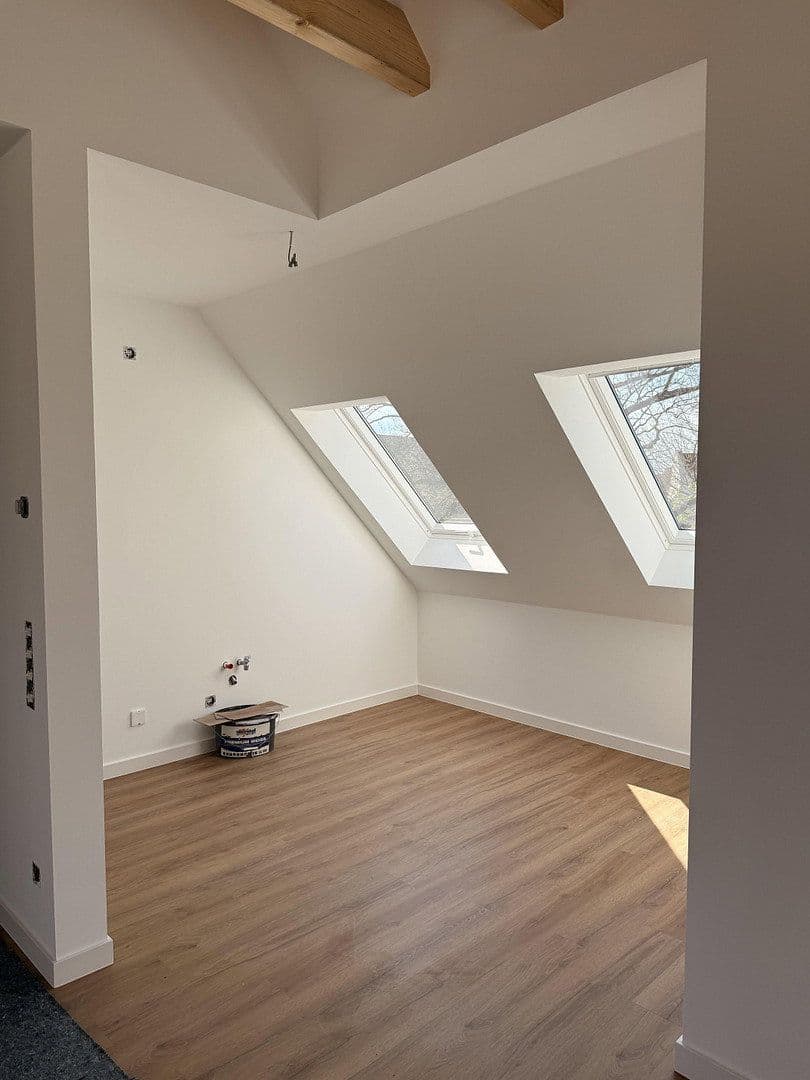 Prenájom bytu 3-izbový 75 m², Klingerplatz 4, Leipzig, Sasko Prenájom bytu 3-izbový 75 m², Klingerplatz 4, Leipzig, Sasko