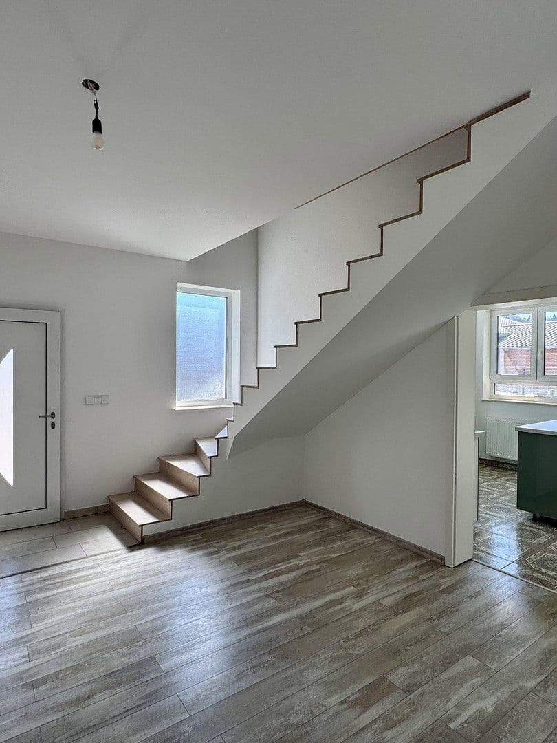 Predaj domu 167 m², pozemek 818 m², Ronsberg, Bavorsko Predaj domu 167 m², pozemek 818 m², Ronsberg, Bavorsko