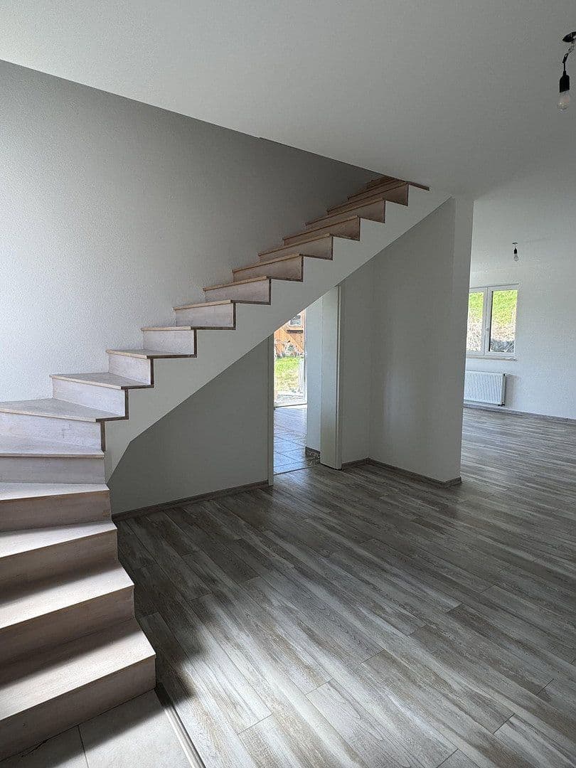 Predaj domu 167 m², pozemek 818 m², Ronsberg, Bavorsko Predaj domu 167 m², pozemek 818 m², Ronsberg, Bavorsko