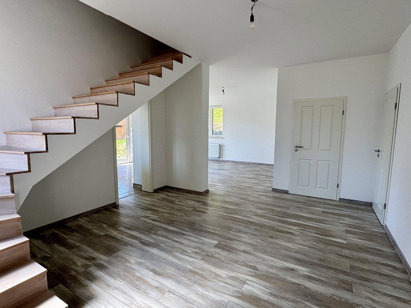 Predaj domu 167 m², pozemek 818 m², Ronsberg, Bavorsko Predaj domu 167 m², pozemek 818 m², Ronsberg, Bavorsko