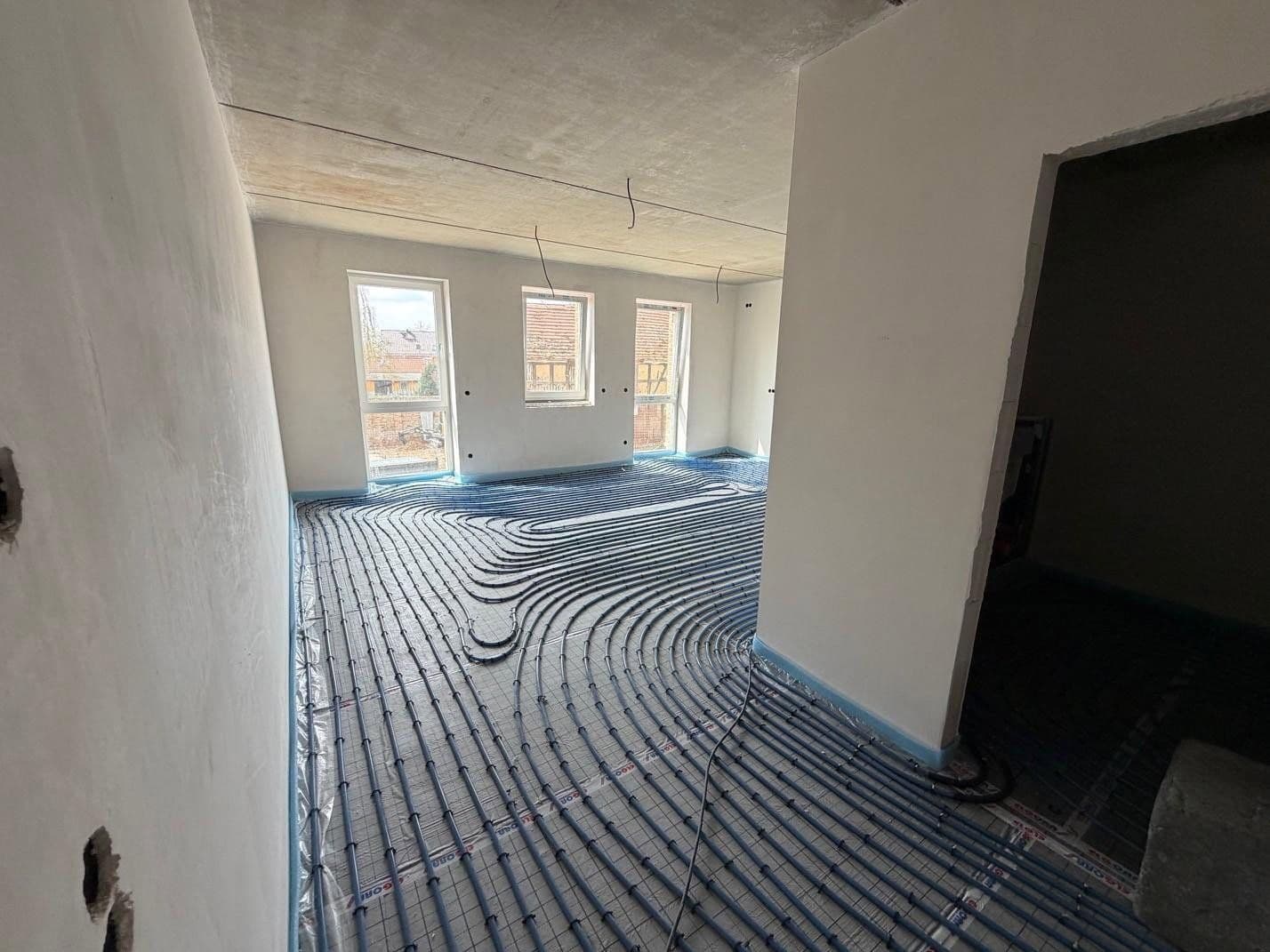 Prenájom bytu 4-izbový 96 m², Tremmener Straße 2, Nauen, Brandenbursko Prenájom bytu 4-izbový 96 m², Tremmener Straße 2, Nauen, Brandenbursko