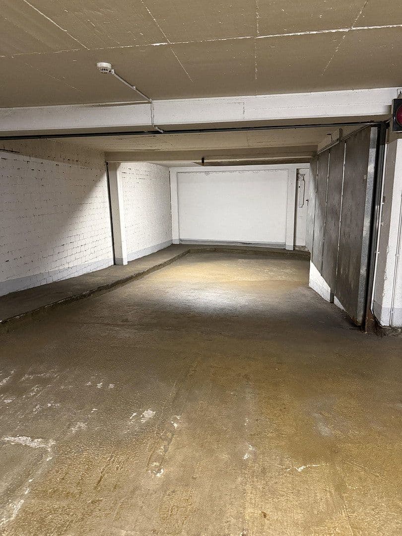 Prenájom garáže, S6, 12, Mannheim, Bádensko-Wurttembersko Prenájom garáže, S6, 12, Mannheim, Bádensko-Wurttembersko