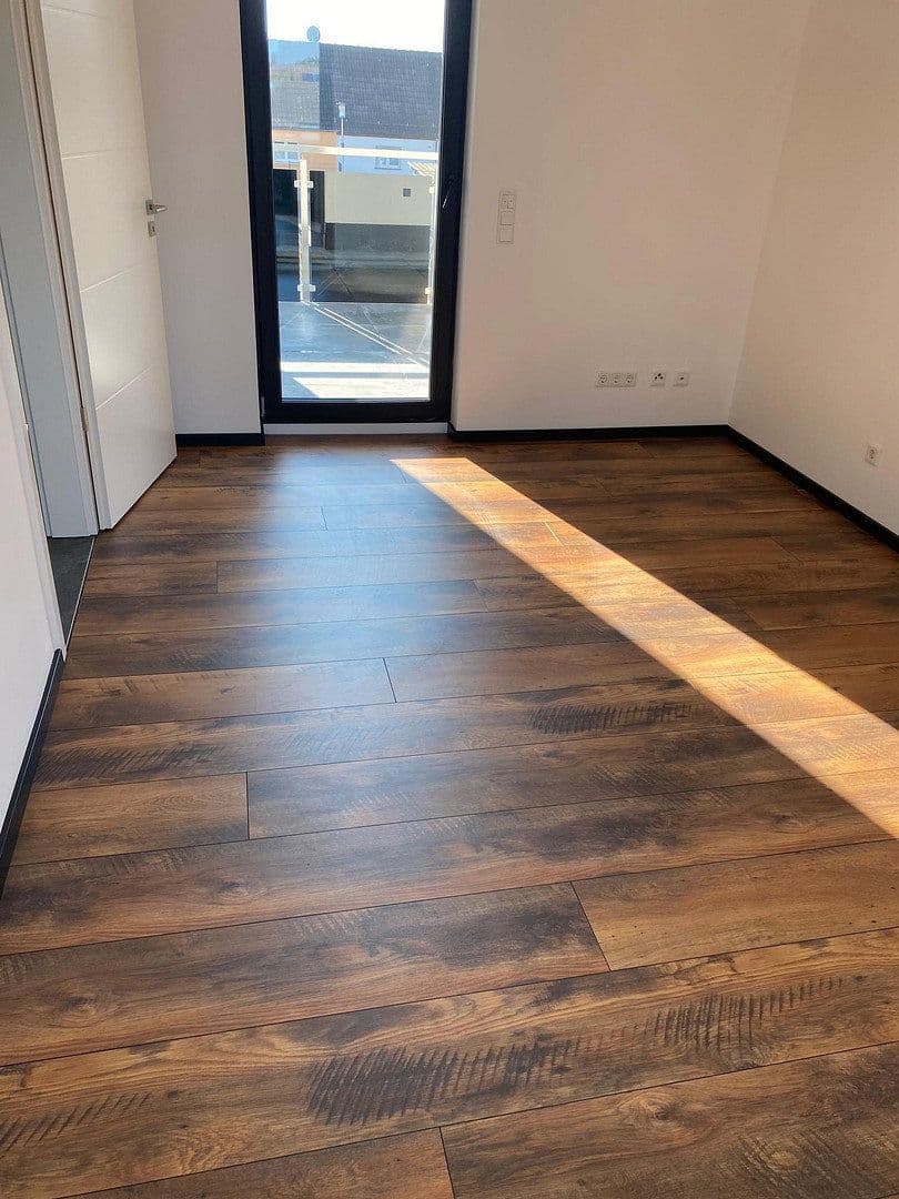 Prenájom domu 140 m², pozemek 300 m², Kassel, Hesensko Prenájom domu 140 m², pozemek 300 m², Kassel, Hesensko