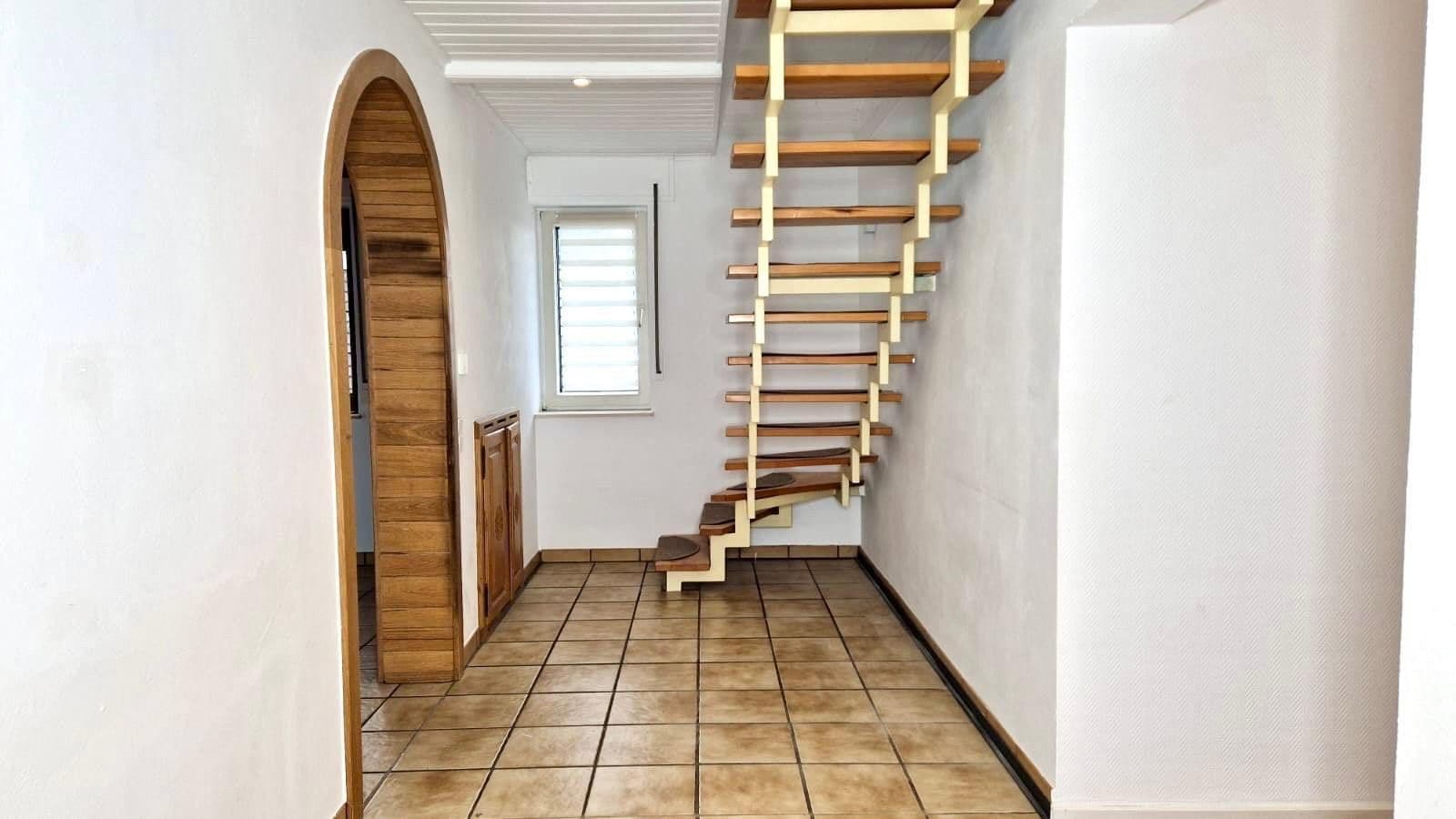 Prenájom bytu 189 m², Wilhelm Busch Str. 20, Bottrop, Severné Porýnie - Westfálsko Prenájom bytu 189 m², Wilhelm Busch Str. 20, Bottrop, Severné Porýnie - Westfálsko