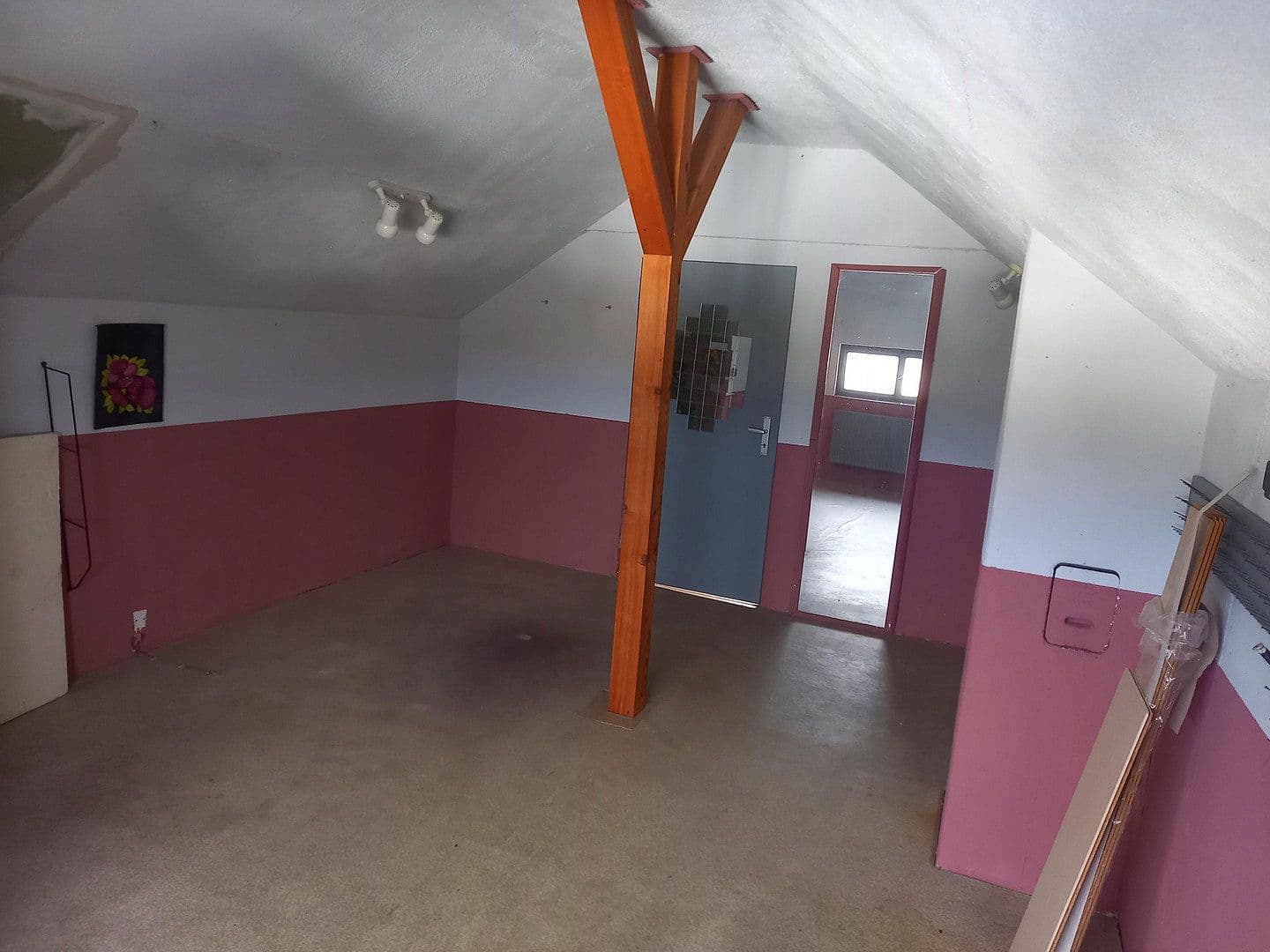 Predaj domu 166 m², pozemek 590 m², Neustadt/ Westerwald, Porýnie-Falcko Predaj domu 166 m², pozemek 590 m², Neustadt/ Westerwald, Porýnie-Falcko