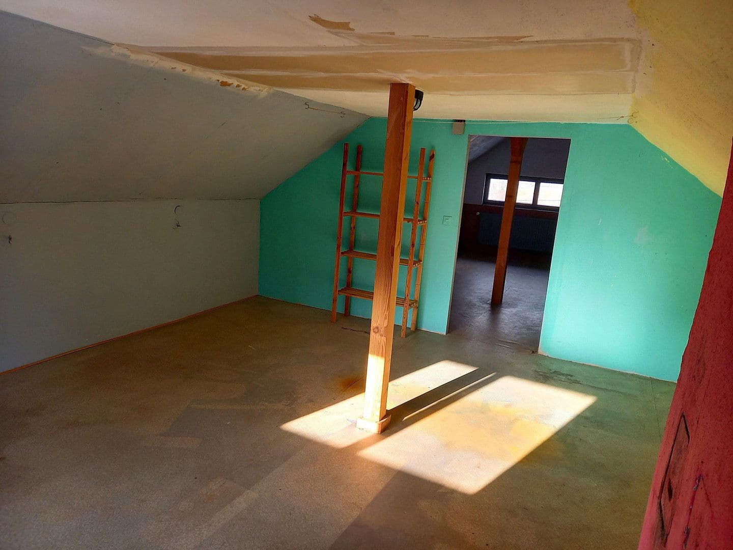 Predaj domu 166 m², pozemek 590 m², Neustadt/ Westerwald, Porýnie-Falcko Predaj domu 166 m², pozemek 590 m², Neustadt/ Westerwald, Porýnie-Falcko