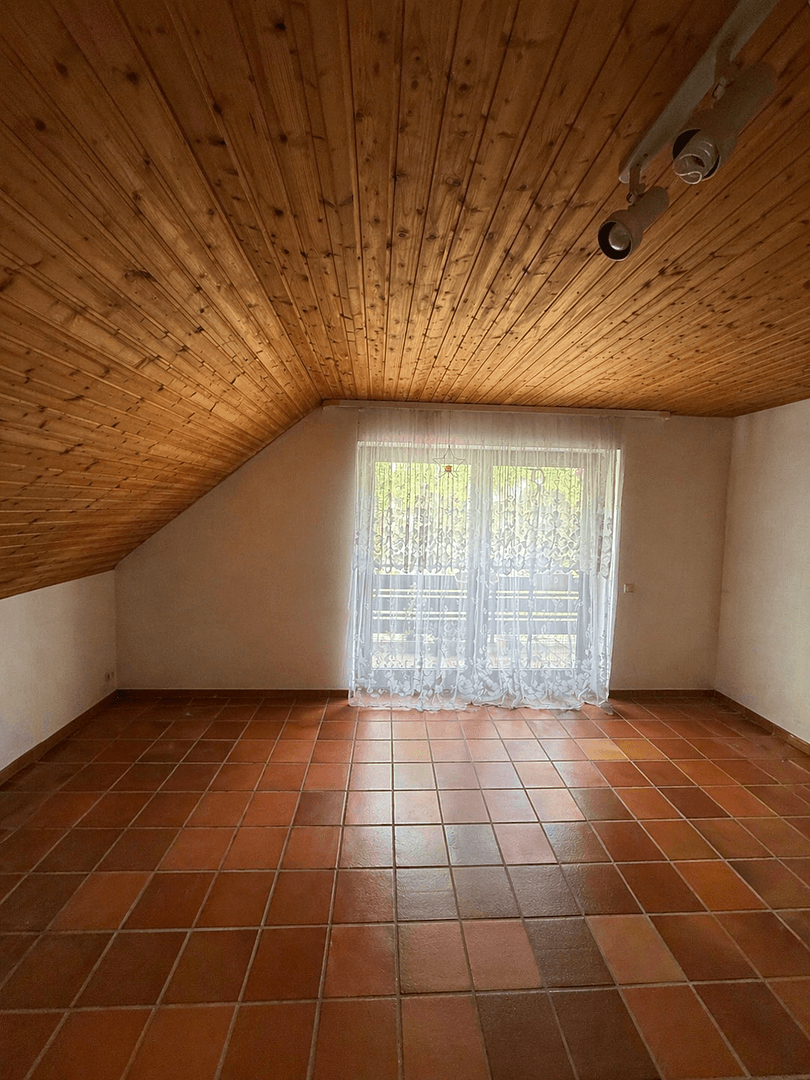 Prenájom bytu 3-izbový 80 m², Dr.-Schultz-Str. 2D, Frechen, Severné Porýnie - Westfálsko Prenájom bytu 3-izbový 80 m², Dr.-Schultz-Str. 2D, Frechen, Severné Porýnie - Westfálsko