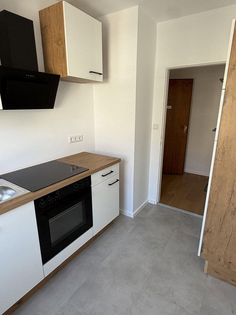 Prenájom bytu 3-izbový 78 m², Altmühlstraße, München, Bavorsko Prenájom bytu 3-izbový 78 m², Altmühlstraße, München, Bavorsko