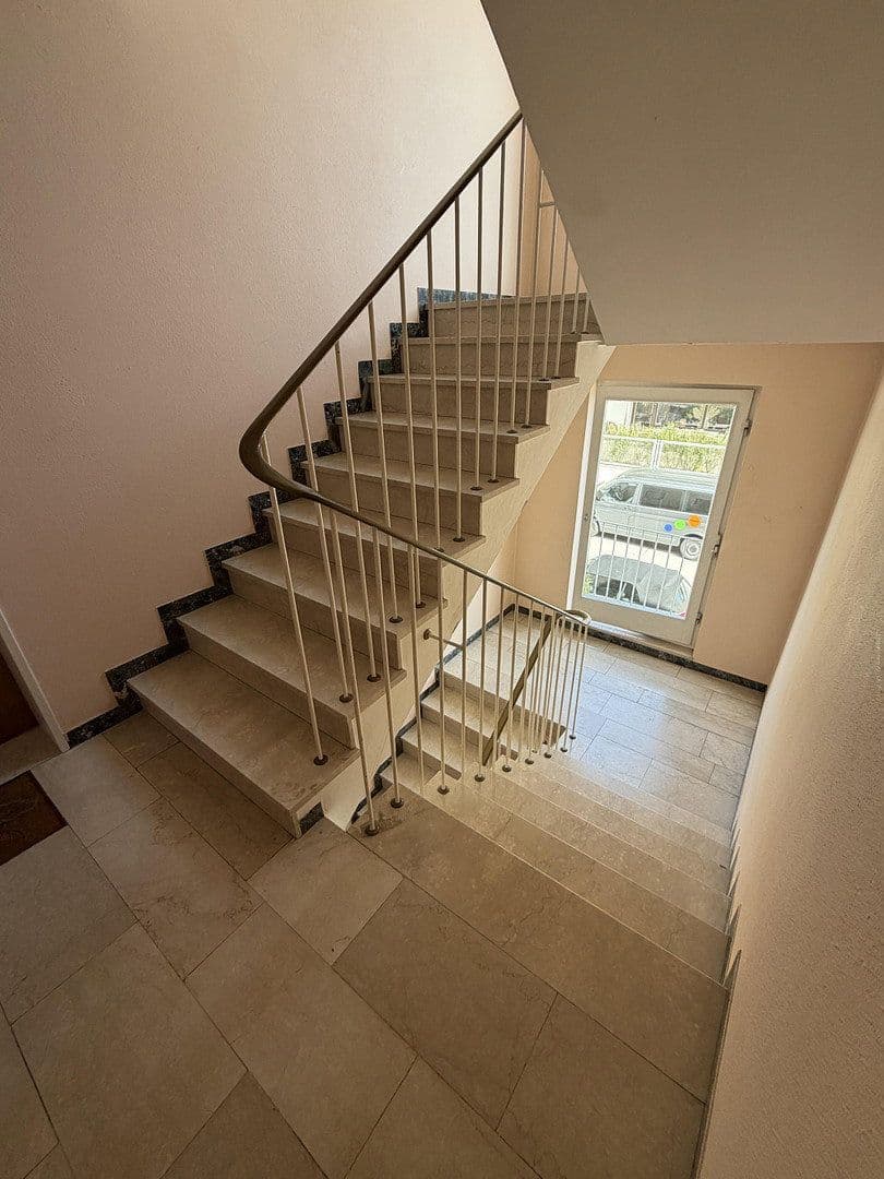 Prenájom bytu 3-izbový 78 m², Altmühlstraße, München, Bavorsko Prenájom bytu 3-izbový 78 m², Altmühlstraße, München, Bavorsko