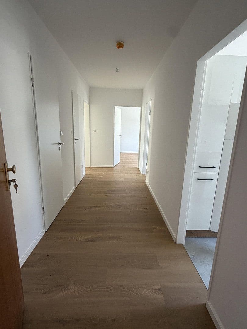 Prenájom bytu 3-izbový 78 m², Altmühlstraße, München, Bavorsko Prenájom bytu 3-izbový 78 m², Altmühlstraße, München, Bavorsko