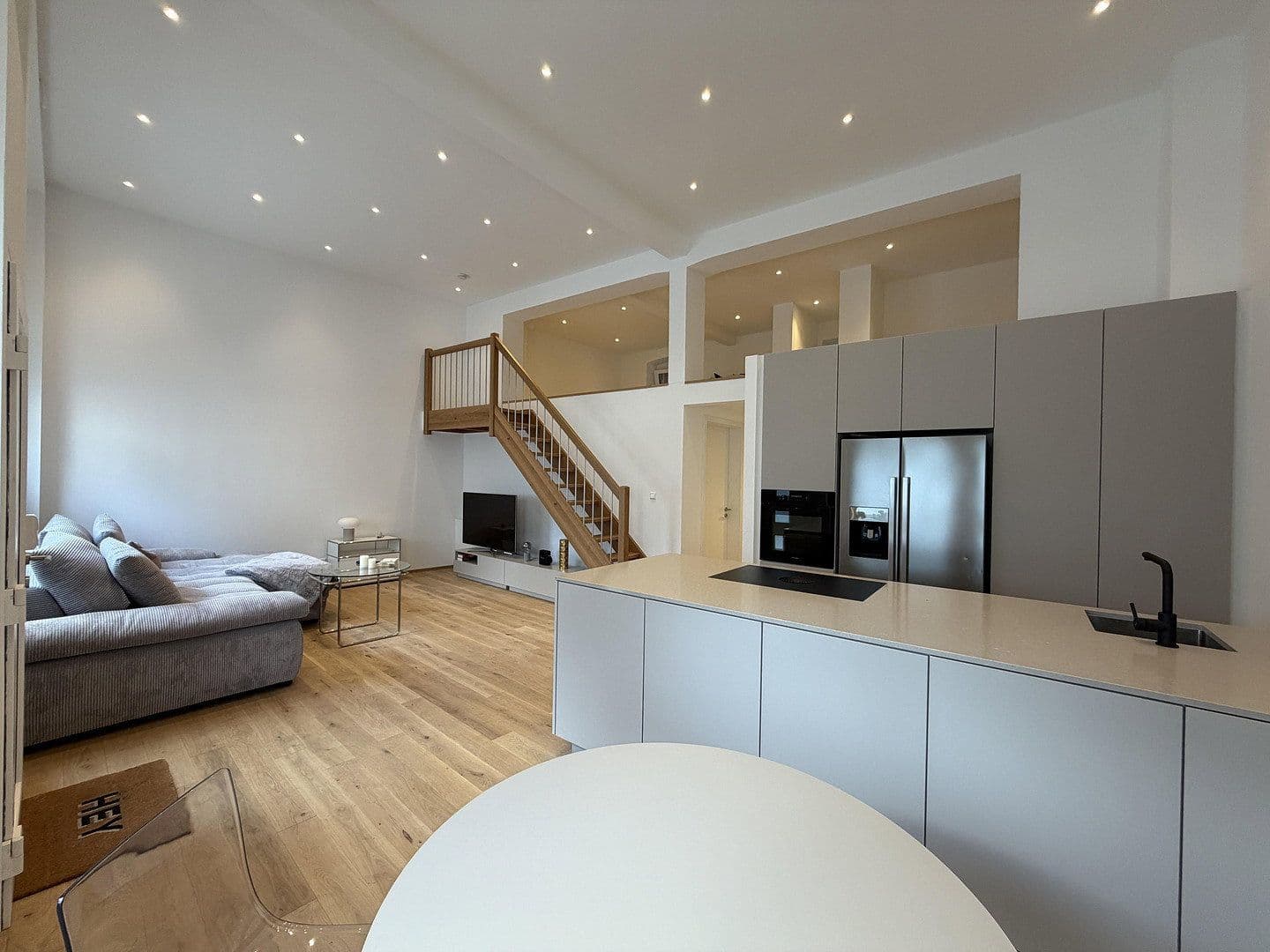 Prenájom bytu 1-izbový 61 m², Blumenstraße 25, Heidelberg, Bádensko-Wurttembersko Prenájom bytu 1-izbový 61 m², Blumenstraße 25, Heidelberg, Bádensko-Wurttembersko