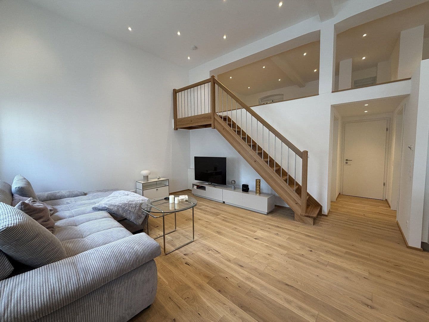 Prenájom bytu 1-izbový 61 m², Blumenstraße 25, Heidelberg, Bádensko-Wurttembersko Prenájom bytu 1-izbový 61 m², Blumenstraße 25, Heidelberg, Bádensko-Wurttembersko