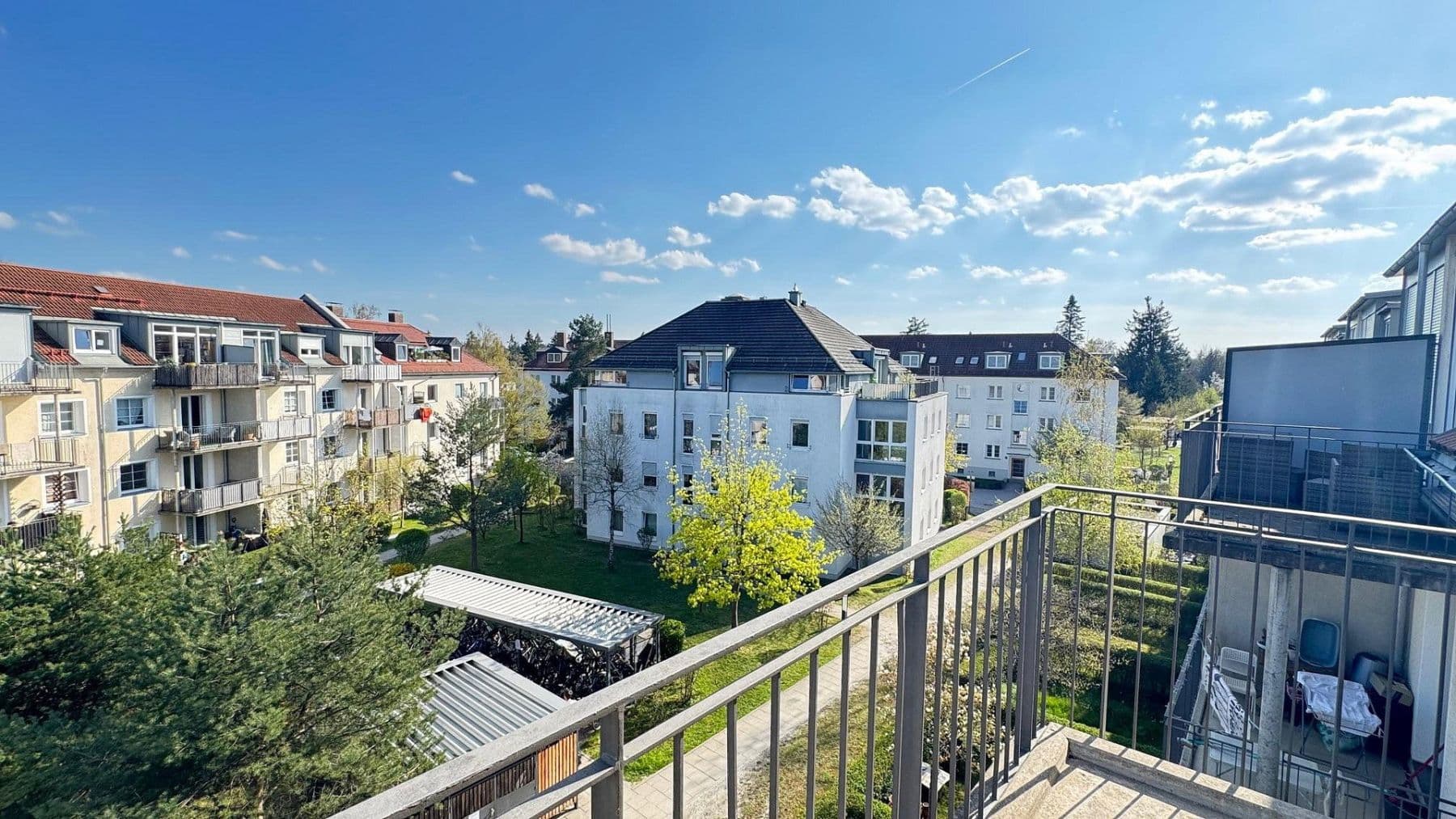 Prenájom bytu 2-izbový 58 m², Naupliastraße 9, München, Bavorsko Prenájom bytu 2-izbový 58 m², Naupliastraße 9, München, Bavorsko