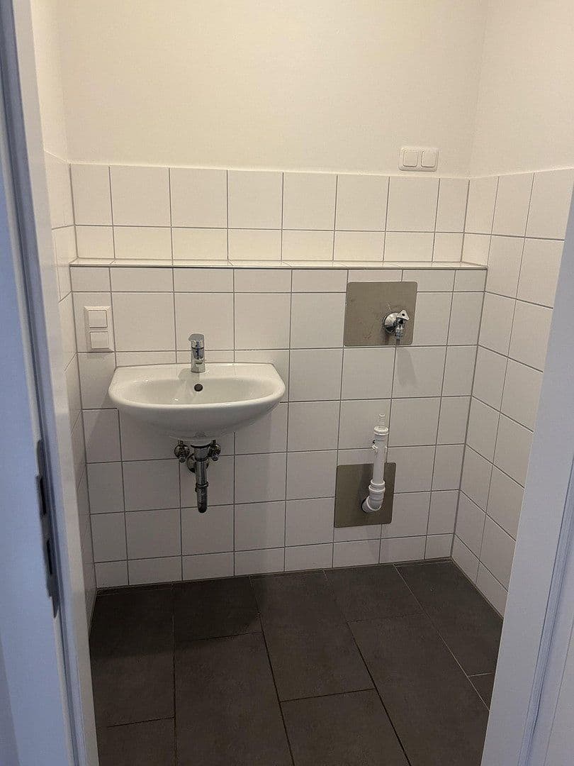 Prenájom bytu 4-izbový 100 m², Koselstraße, Frankfurt am Main, Hesensko Prenájom bytu 4-izbový 100 m², Koselstraße, Frankfurt am Main, Hesensko