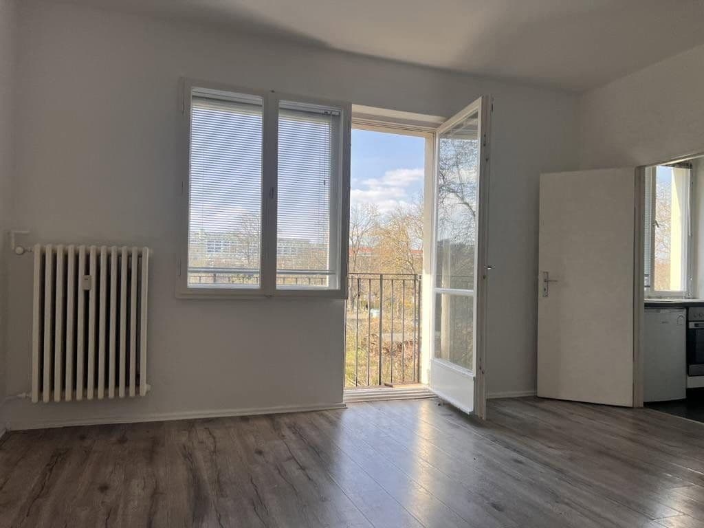 Predaj bytu 1-izbový 33 m², Eberbacher Str 3, Berlin, Berlín Predaj bytu 1-izbový 33 m², Eberbacher Str 3, Berlin, Berlín