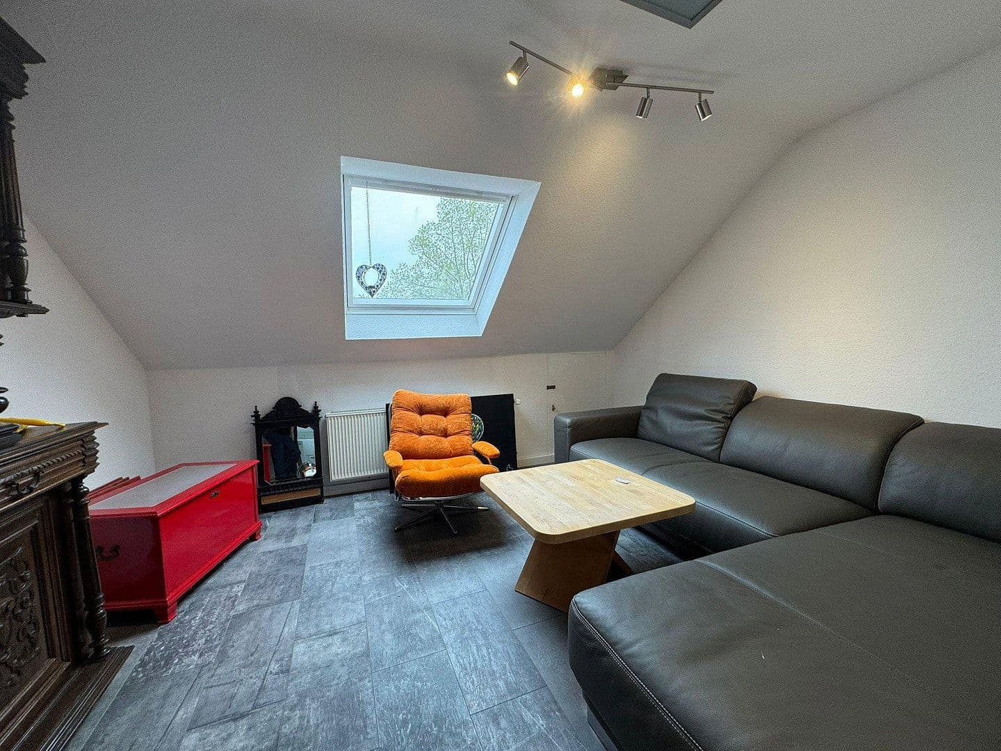 Prenájom bytu 2-izbový 40 m², Hitdorfer Str. 36, Langenfeld (Rheinland), Severné Porýnie - Westfálsko Prenájom bytu 2-izbový 40 m², Hitdorfer Str. 36, Langenfeld (Rheinland), Severné Porýnie - Westfálsko