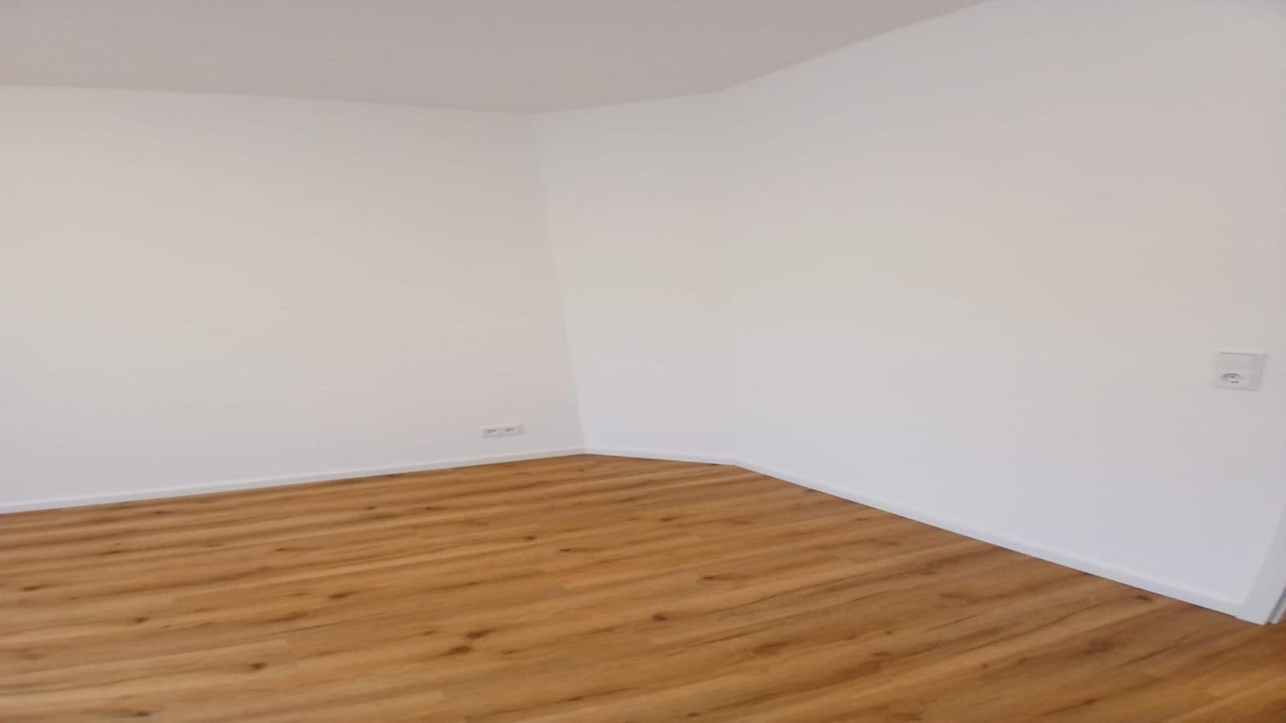 Prenájom bytu 2-izbový 45 m², Offenbach am Main, Hesensko Prenájom bytu 2-izbový 45 m², Offenbach am Main, Hesensko