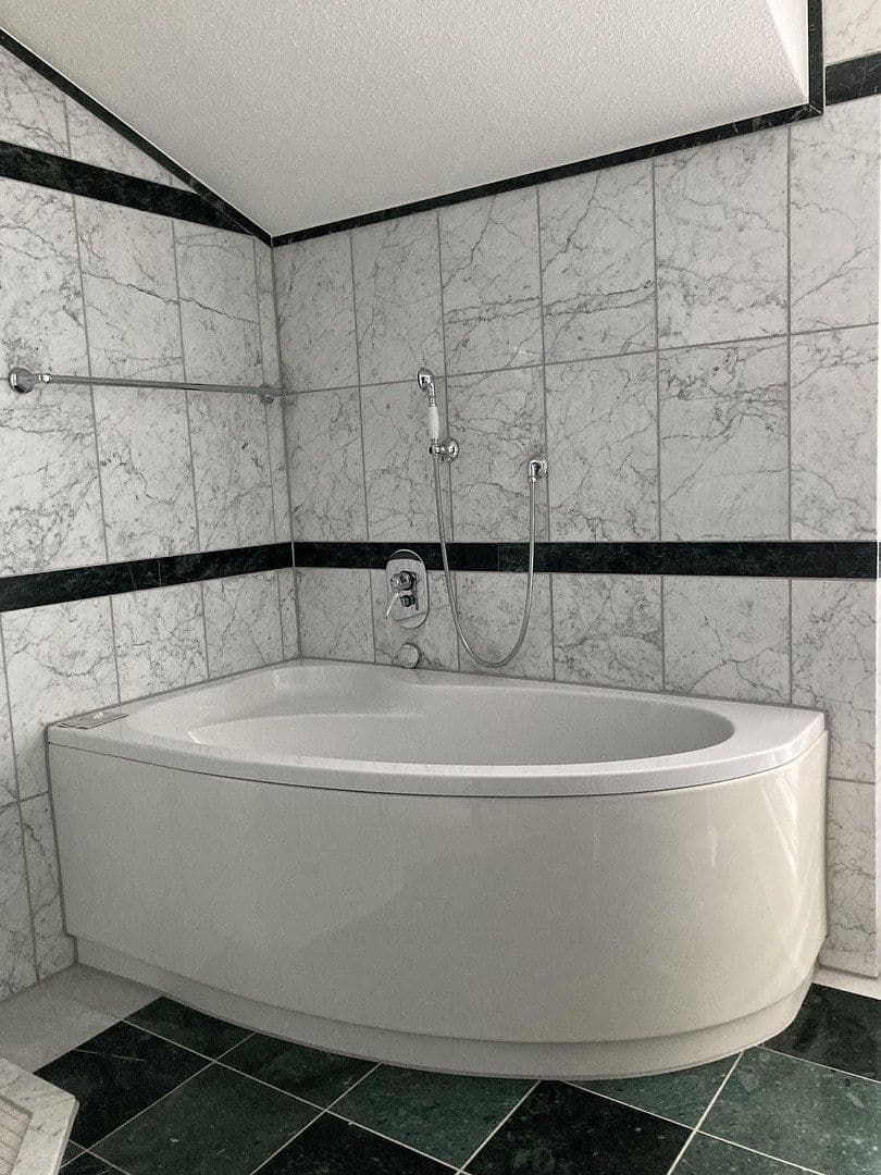 Prenájom bytu 3-izbový 80 m², Hemer, Severné Porýnie - Westfálsko Prenájom bytu 3-izbový 80 m², Hemer, Severné Porýnie - Westfálsko