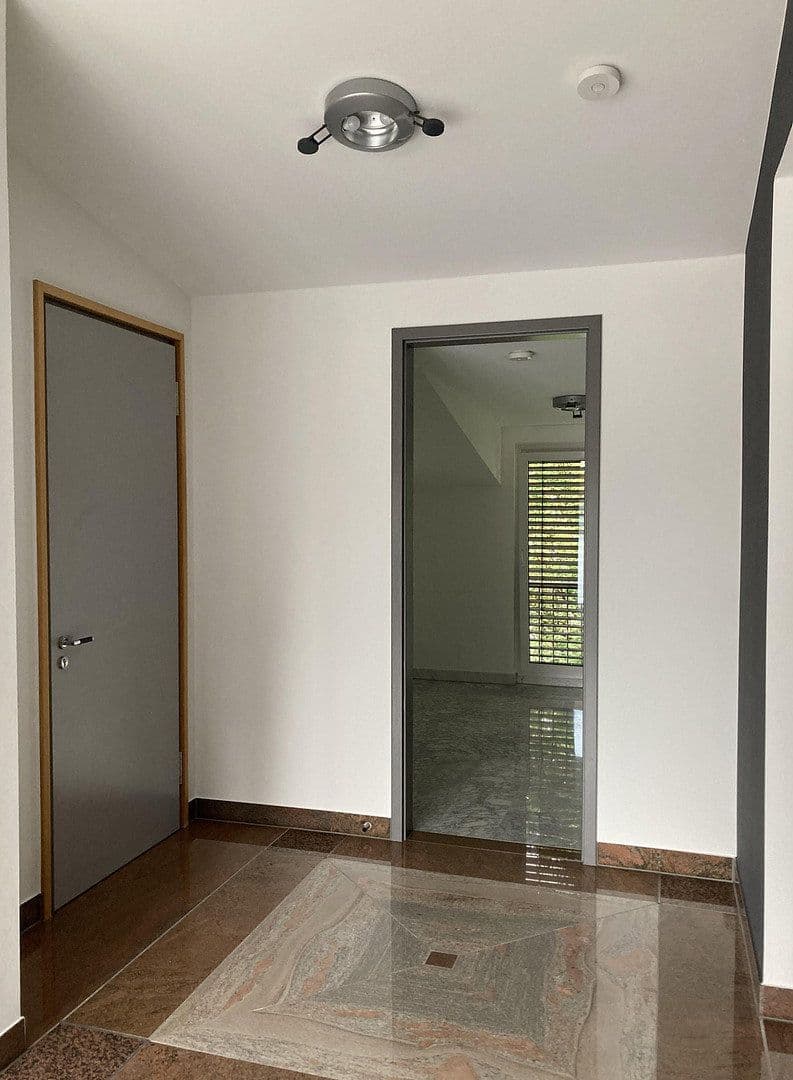 Prenájom bytu 3-izbový 80 m², Hemer, Severné Porýnie - Westfálsko Prenájom bytu 3-izbový 80 m², Hemer, Severné Porýnie - Westfálsko