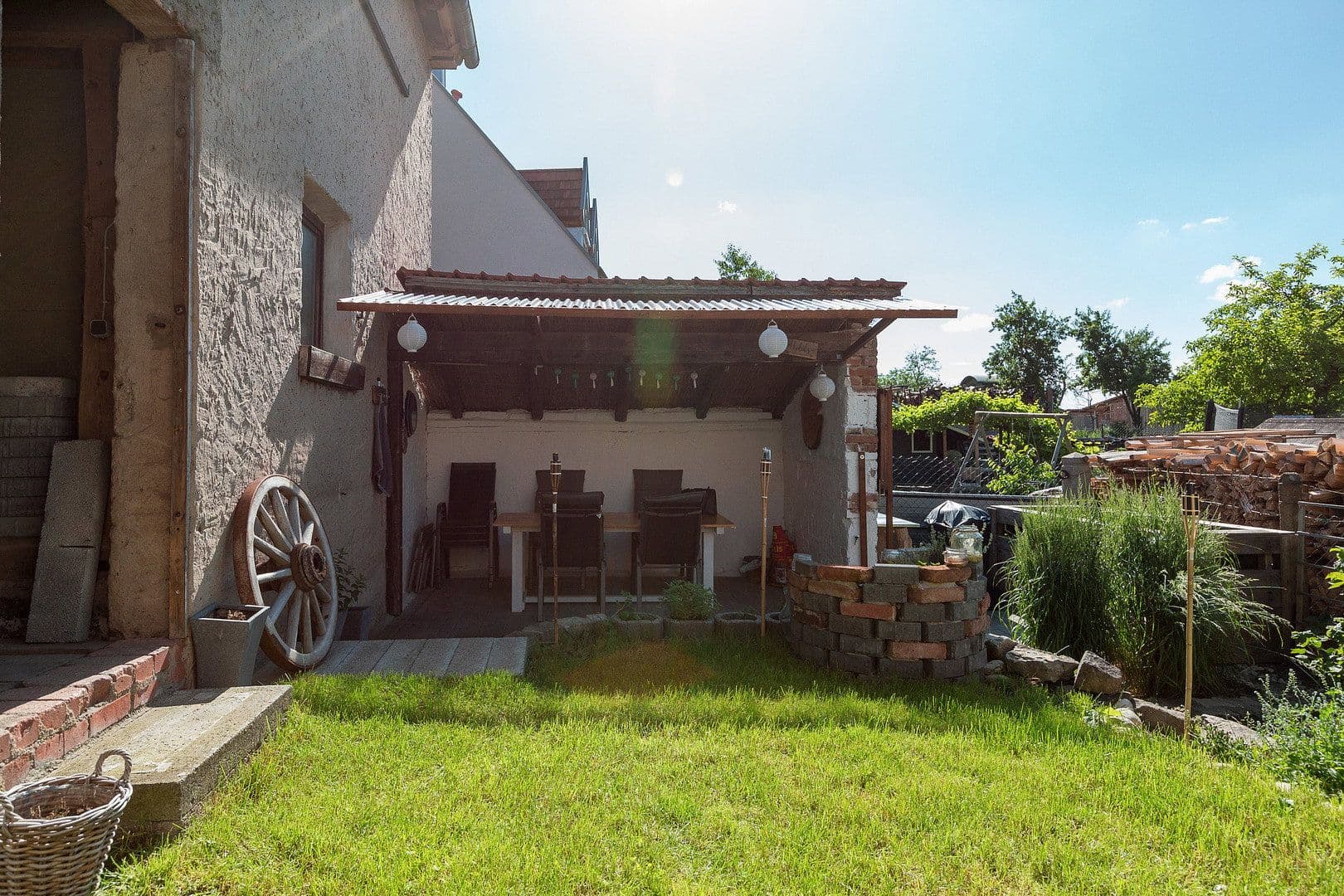 Prenájom bytu 3-izbový 120 m², Burgbernheim, Bavorsko Prenájom bytu 3-izbový 120 m², Burgbernheim, Bavorsko