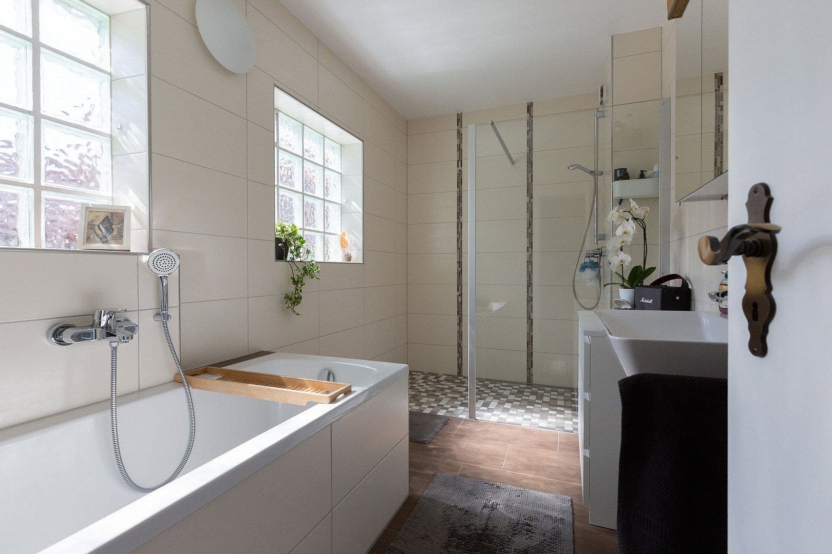 Prenájom bytu 3-izbový 120 m², Burgbernheim, Bavorsko Prenájom bytu 3-izbový 120 m², Burgbernheim, Bavorsko