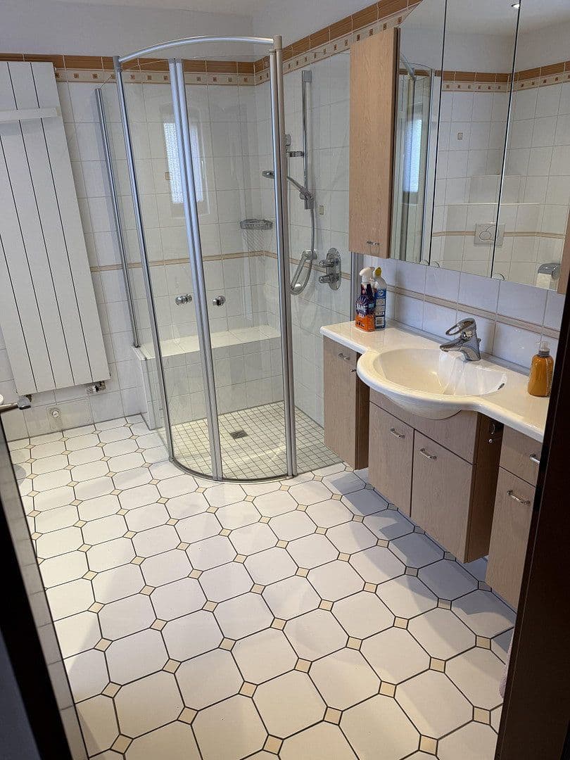 Predaj domu 211 m², pozemek 939 m², Großenkneten, Dolné Sasko Predaj domu 211 m², pozemek 939 m², Großenkneten, Dolné Sasko