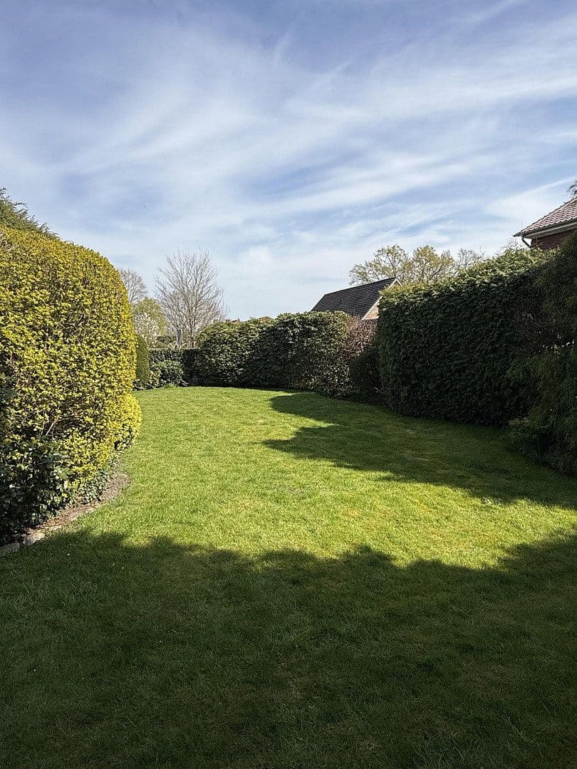 Predaj domu 211 m², pozemek 939 m², Großenkneten, Dolné Sasko Predaj domu 211 m², pozemek 939 m², Großenkneten, Dolné Sasko