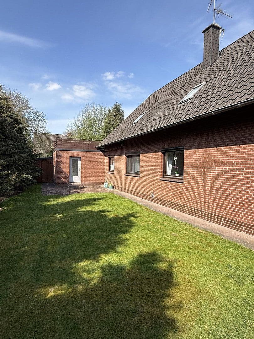 Predaj domu 211 m², pozemek 939 m², Großenkneten, Dolné Sasko Predaj domu 211 m², pozemek 939 m², Großenkneten, Dolné Sasko