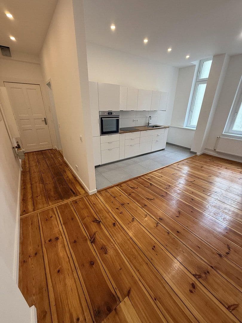 Prenájom bytu 2-izbový 62 m², Kantstraße, Berlin, Berlín Prenájom bytu 2-izbový 62 m², Kantstraße, Berlin, Berlín