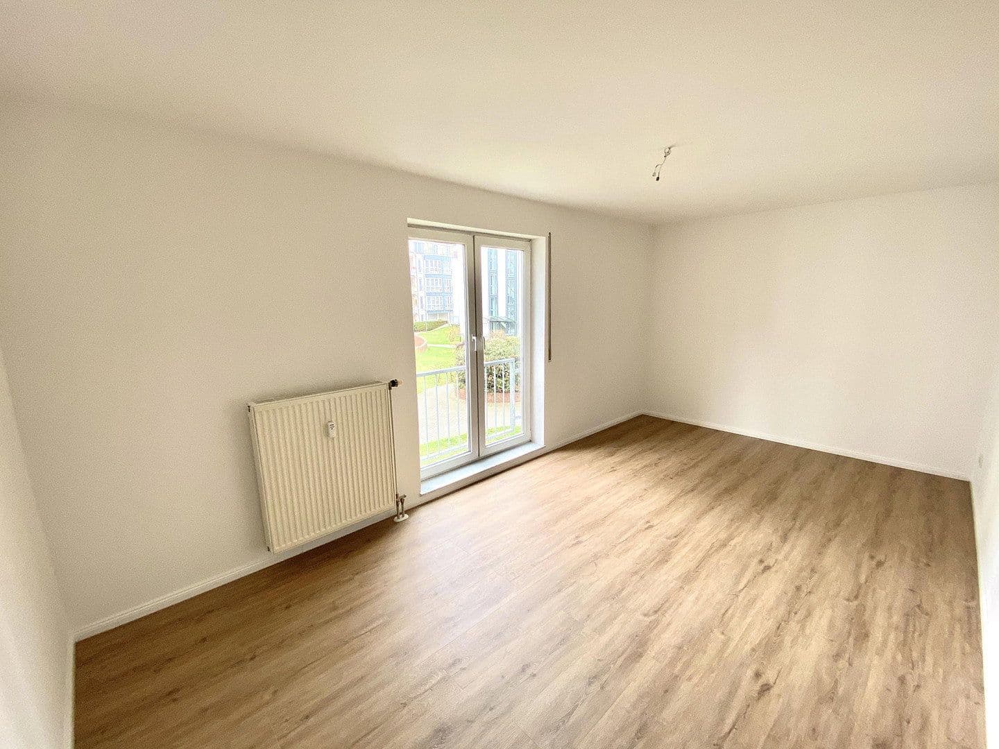 Prenájom bytu 2-izbový 63 m², Anton-Zickmantel-Str. 40b, Leipzig, Sasko Prenájom bytu 2-izbový 63 m², Anton-Zickmantel-Str. 40b, Leipzig, Sasko
