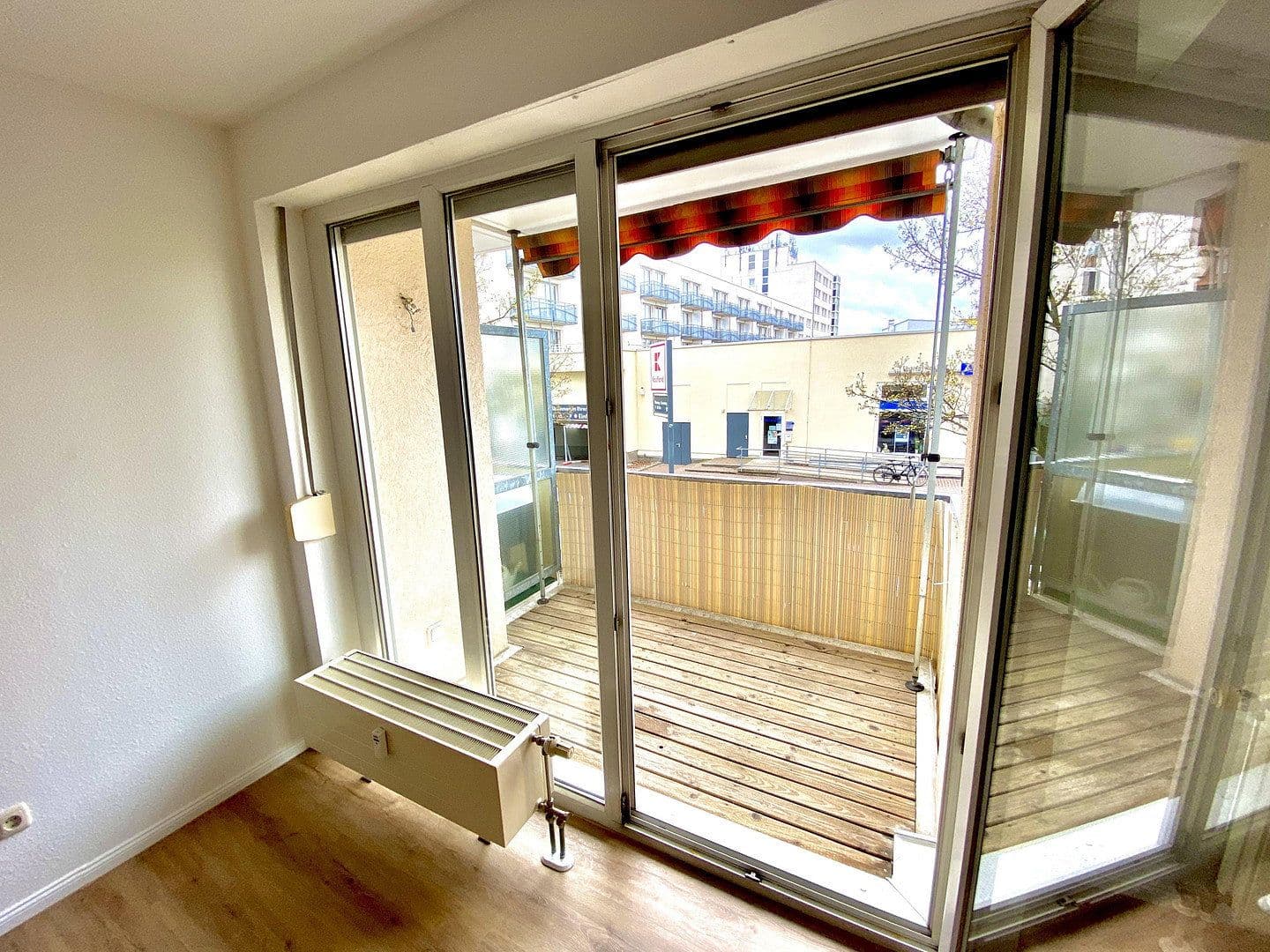 Prenájom bytu 2-izbový 63 m², Anton-Zickmantel-Str. 40b, Leipzig, Sasko Prenájom bytu 2-izbový 63 m², Anton-Zickmantel-Str. 40b, Leipzig, Sasko