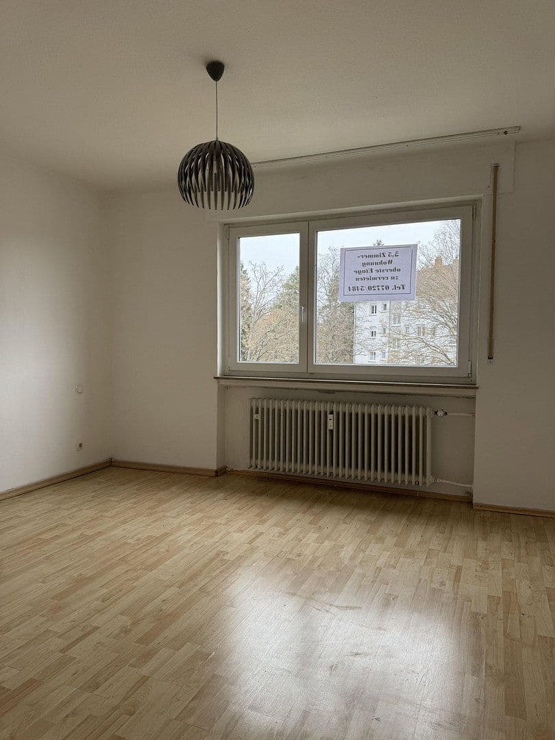 Prenájom bytu 3-izbový 85 m², Offenburgerstraße 1, Villingen-Schwenningen, Bádensko-Wurttembersko Prenájom bytu 3-izbový 85 m², Offenburgerstraße 1, Villingen-Schwenningen, Bádensko-Wurttembersko
