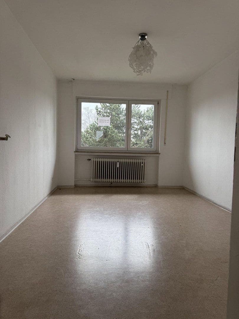 Prenájom bytu 3-izbový 85 m², Offenburgerstraße 1, Villingen-Schwenningen, Bádensko-Wurttembersko Prenájom bytu 3-izbový 85 m², Offenburgerstraße 1, Villingen-Schwenningen, Bádensko-Wurttembersko