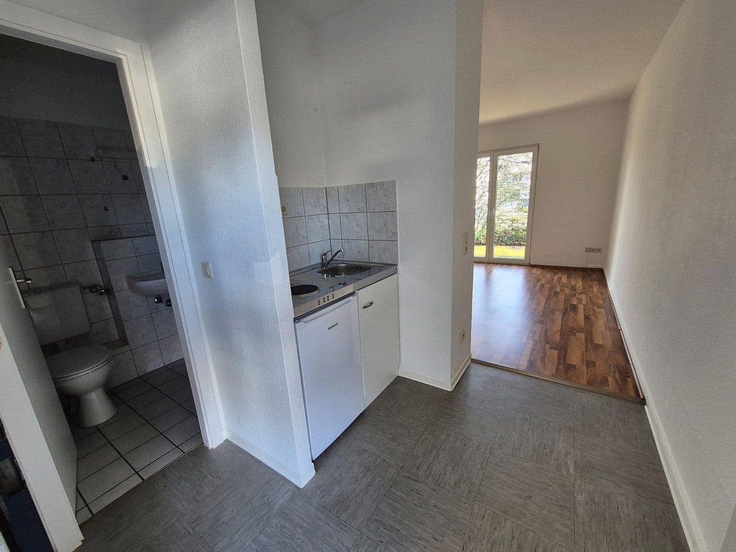Prenájom bytu 1-izbový 26 m², Schonnebeckhöfe 216, Essen, Severné Porýnie - Westfálsko Prenájom bytu 1-izbový 26 m², Schonnebeckhöfe 216, Essen, Severné Porýnie - Westfálsko