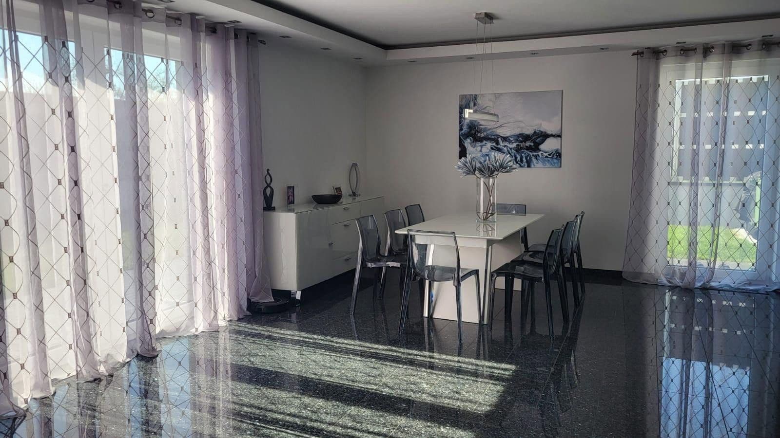 Predaj domu 175 m², pozemek 364 m², Nordstemmen, Dolné Sasko Predaj domu 175 m², pozemek 364 m², Nordstemmen, Dolné Sasko