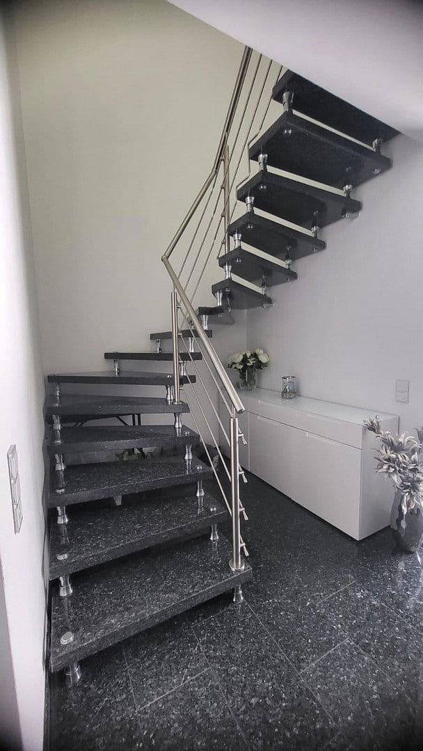 Predaj domu 175 m², pozemek 364 m², Nordstemmen, Dolné Sasko Predaj domu 175 m², pozemek 364 m², Nordstemmen, Dolné Sasko