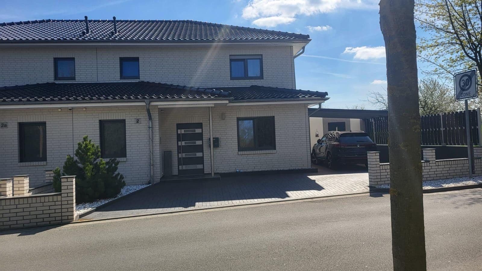 Predaj domu 175 m², pozemek 364 m², Nordstemmen, Dolné Sasko Predaj domu 175 m², pozemek 364 m², Nordstemmen, Dolné Sasko