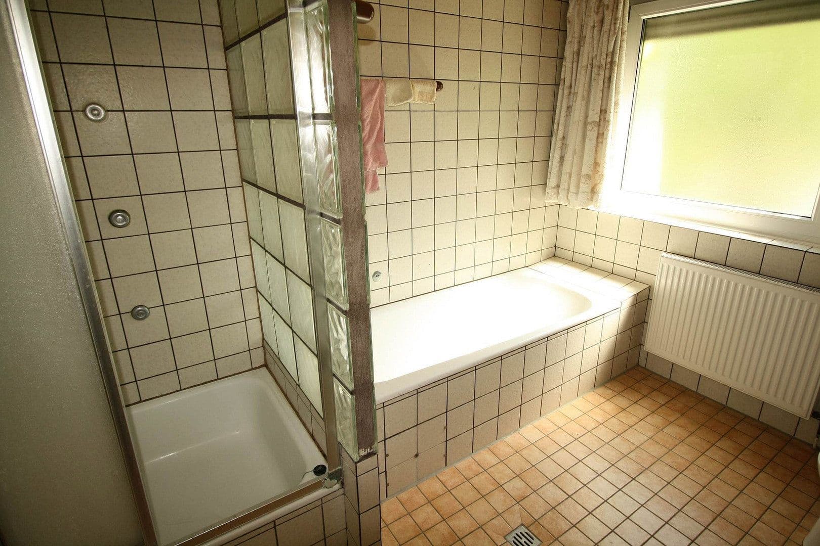 Predaj domu 209 m², pozemek 1.041 m², Tischlerstraße 7, Gifhorn, Dolné Sasko Predaj domu 209 m², pozemek 1.041 m², Tischlerstraße 7, Gifhorn, Dolné Sasko