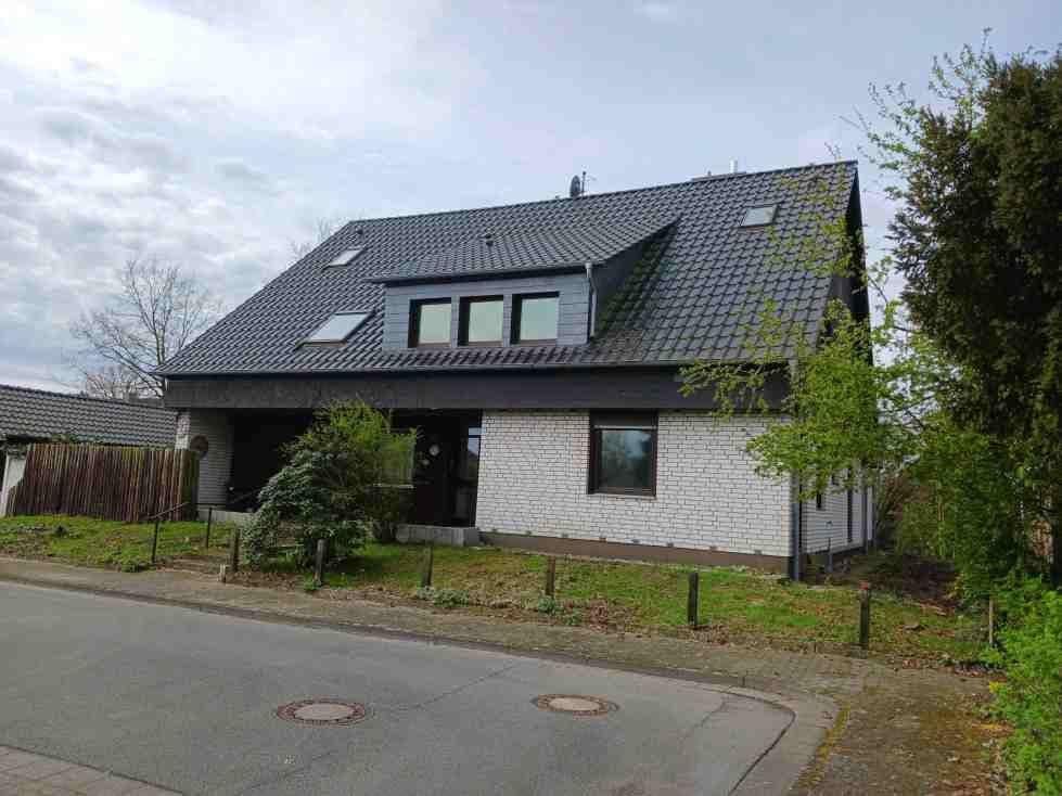 Predaj domu 209 m², pozemek 1.041 m², Tischlerstraße 7, Gifhorn, Dolné Sasko Predaj domu 209 m², pozemek 1.041 m², Tischlerstraße 7, Gifhorn, Dolné Sasko