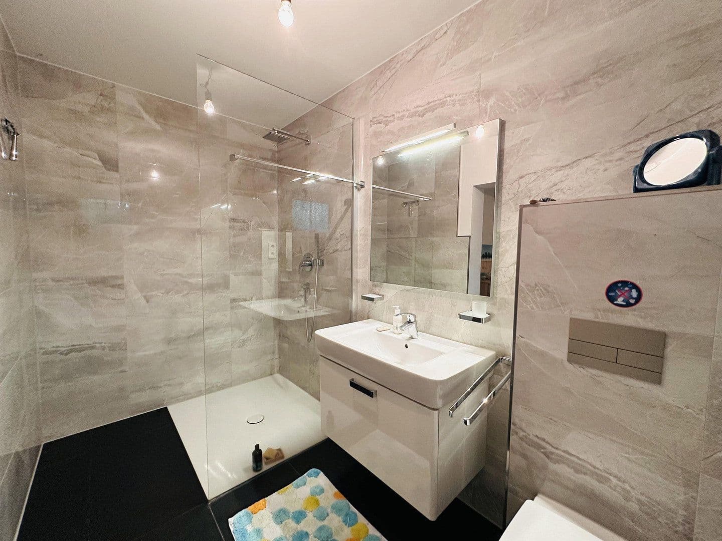 Predaj domu 309 m², pozemek 1.280 m², Markkleeberg, Sasko Predaj domu 309 m², pozemek 1.280 m², Markkleeberg, Sasko