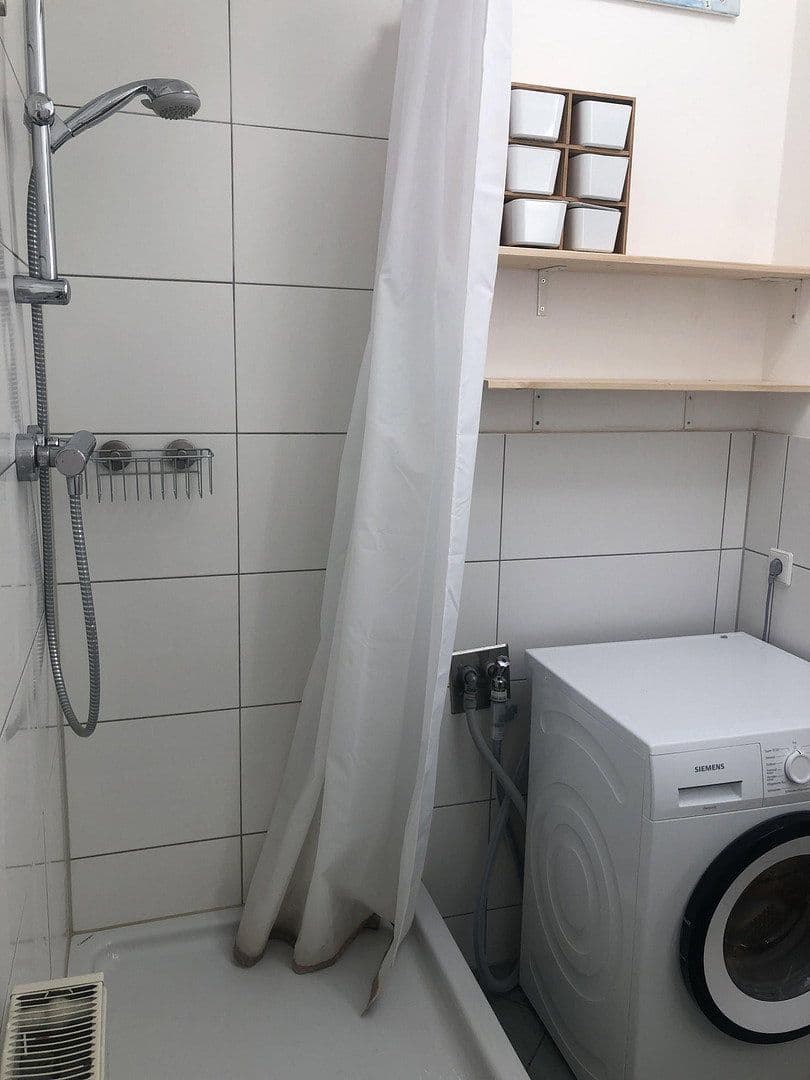 Prenájom bytu 2-izbový 70 m², Fichtestr. 29, Berlin, Berlín Prenájom bytu 2-izbový 70 m², Fichtestr. 29, Berlin, Berlín